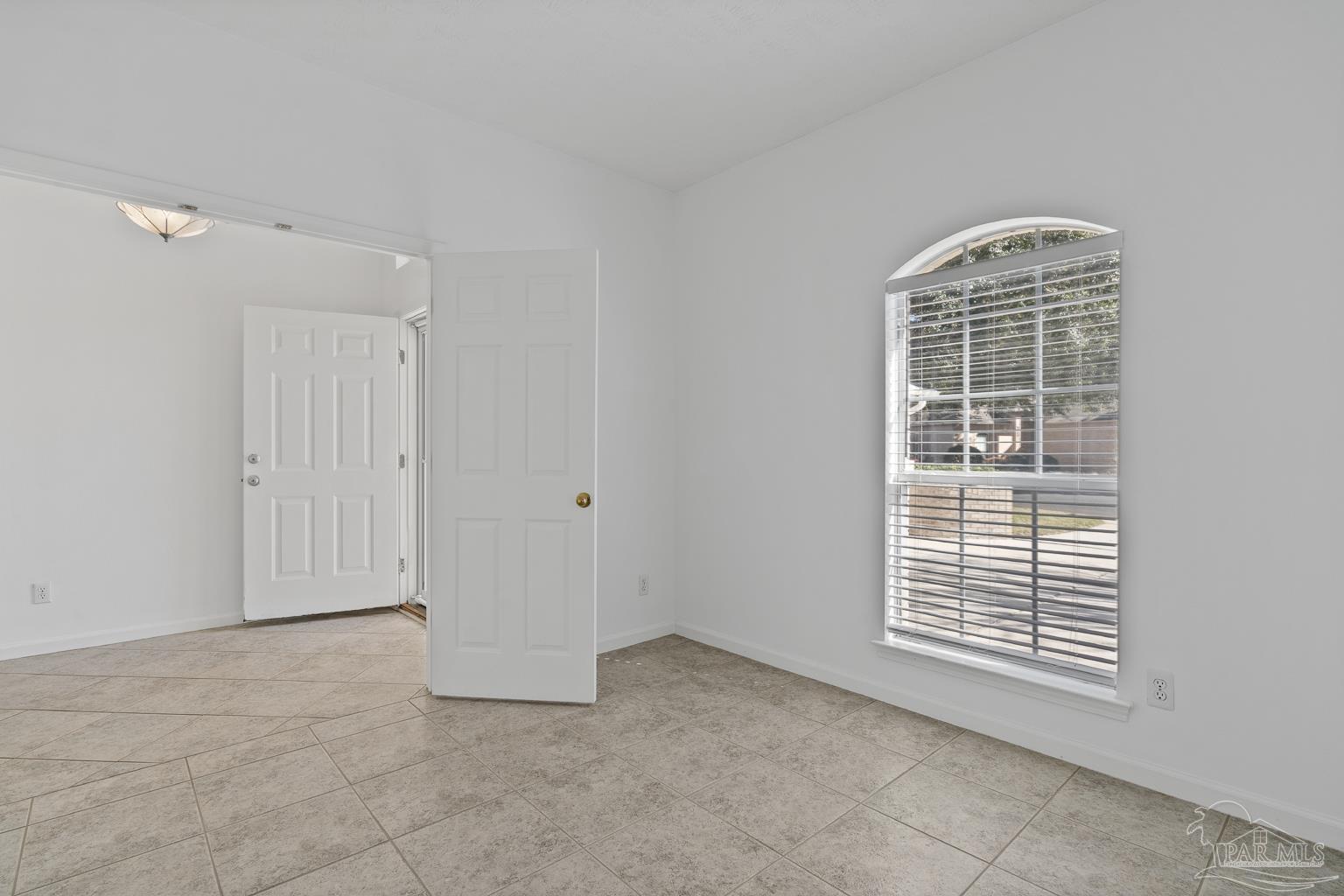 4168 Longwood Cir