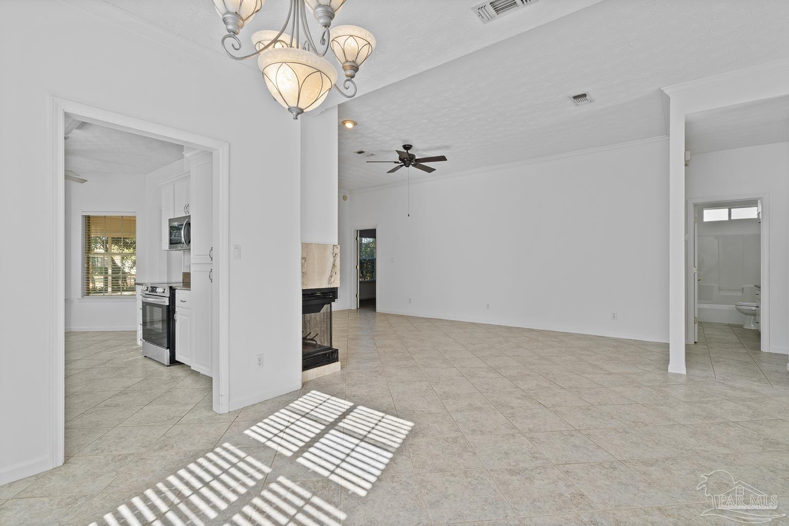 4168 Longwood Cir