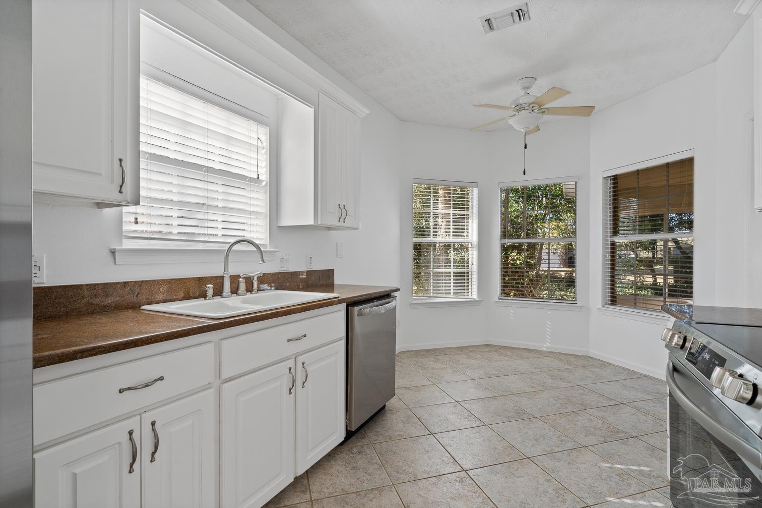 4168 Longwood Cir