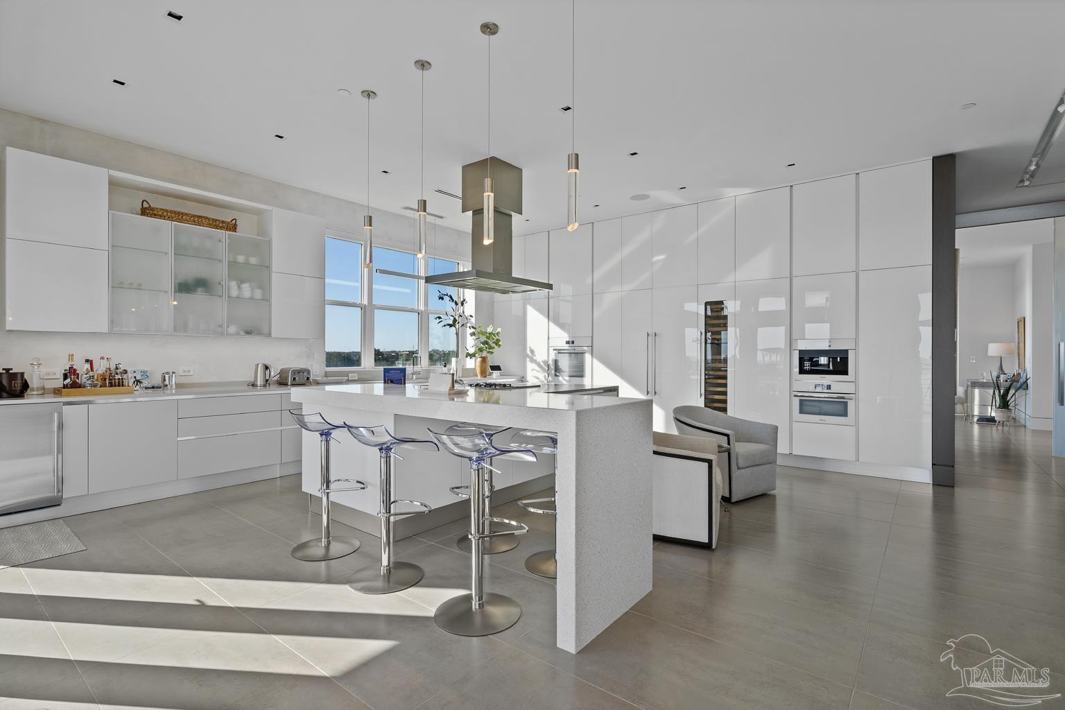 151 W Main St # 303