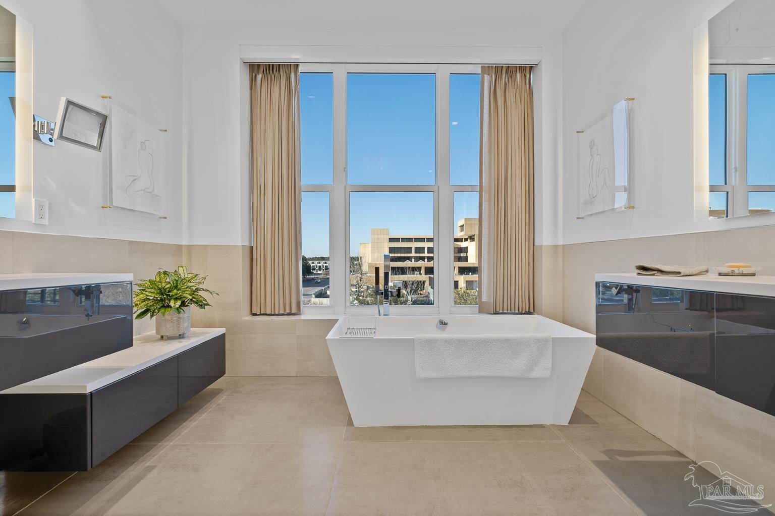 151 W Main St # 303