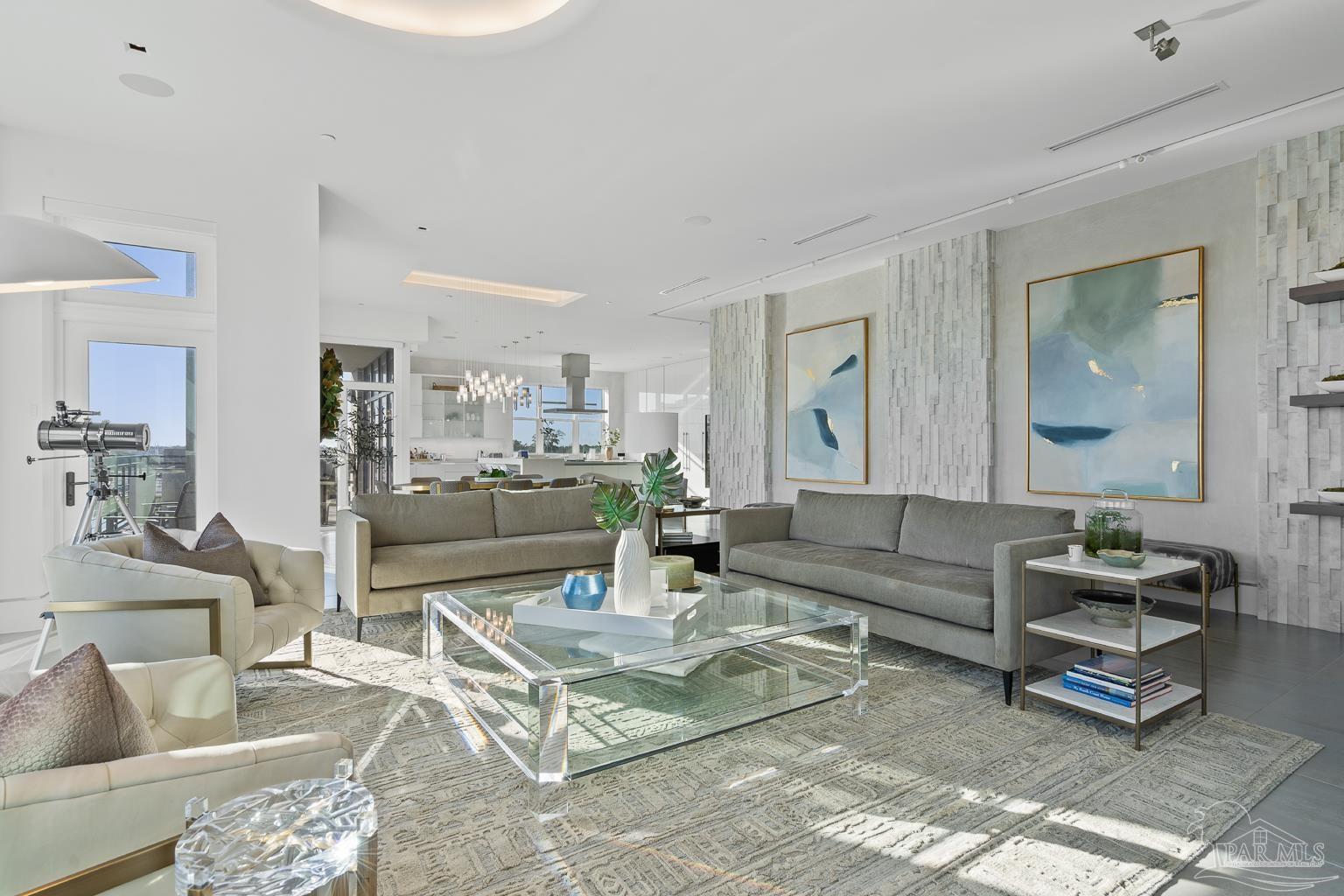 151 W Main St # 303