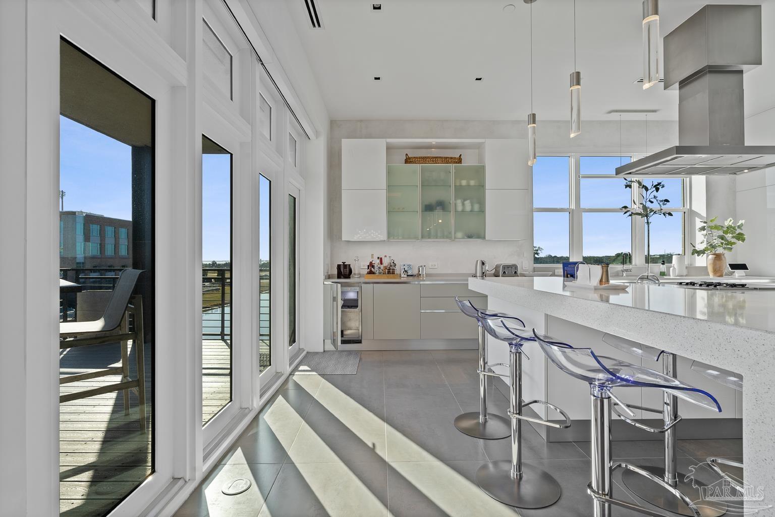 151 W Main St # 303