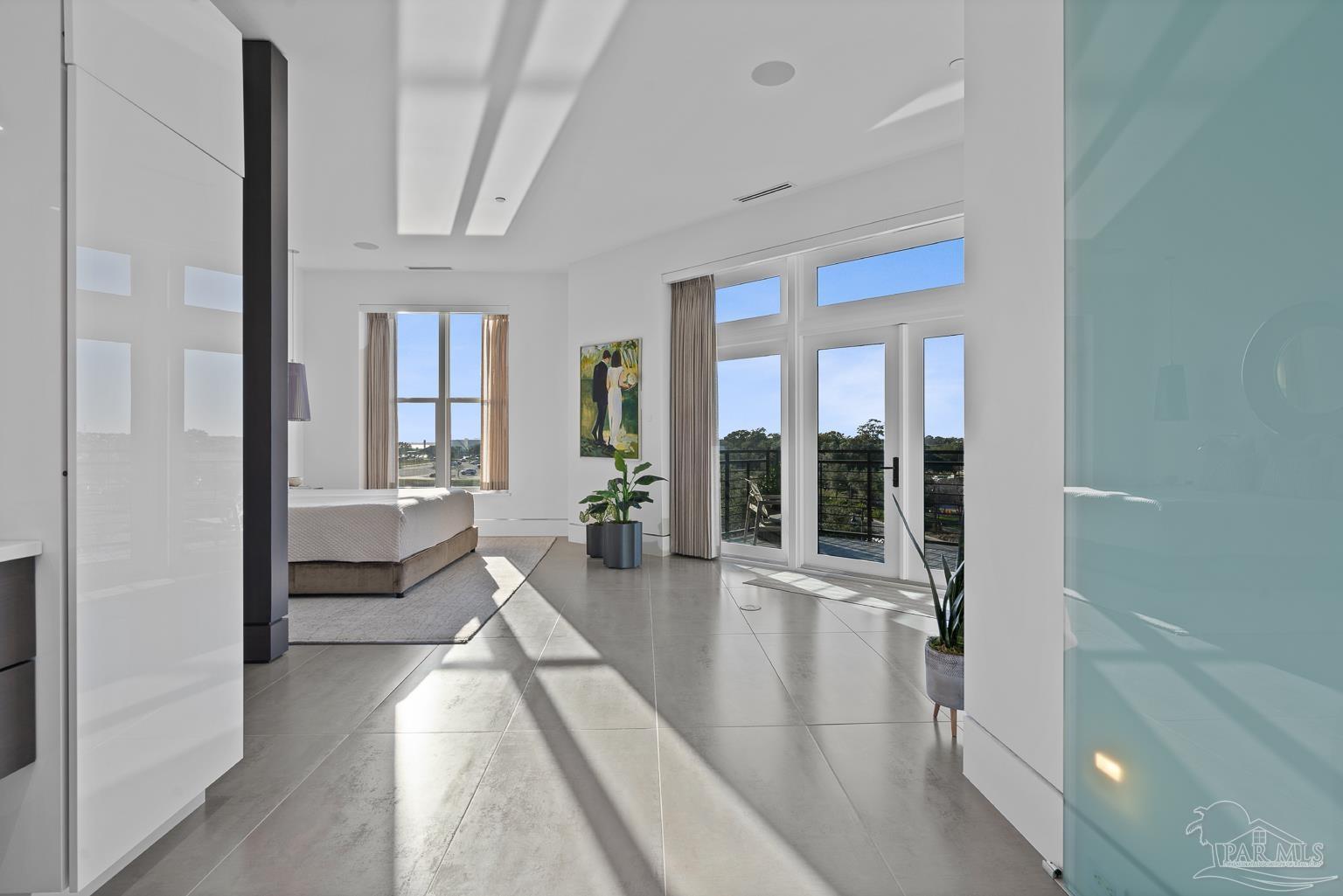 151 W Main St # 303