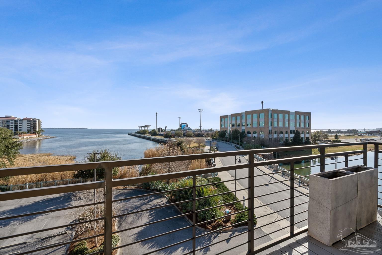 151 W Main St # 303