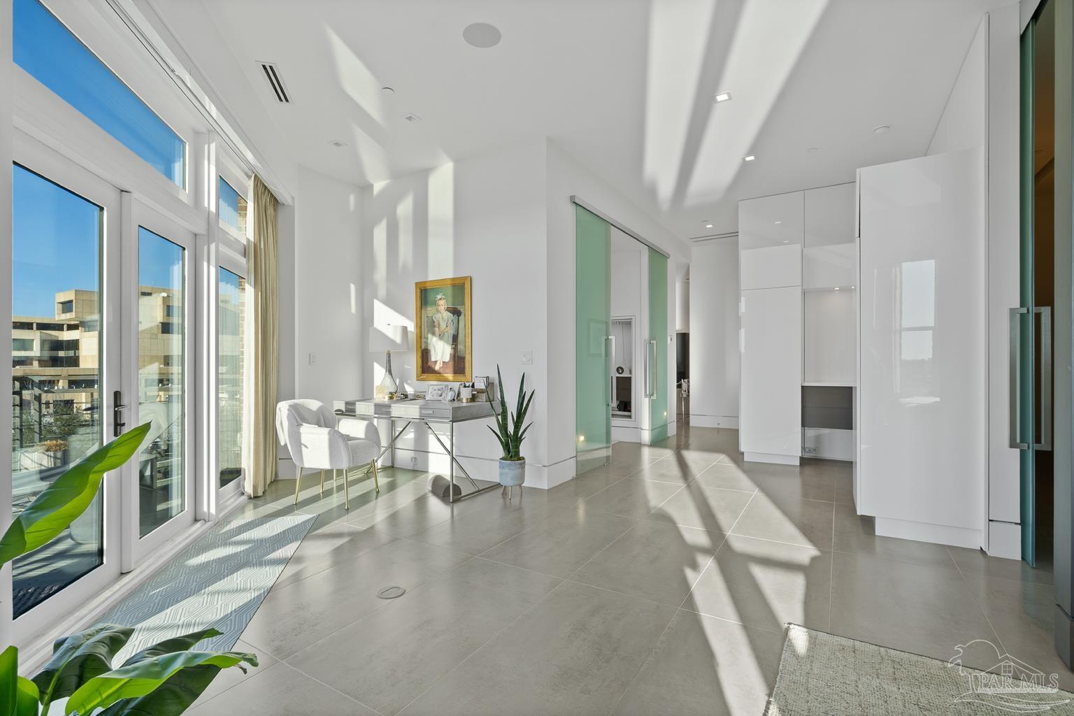 151 W Main St # 303