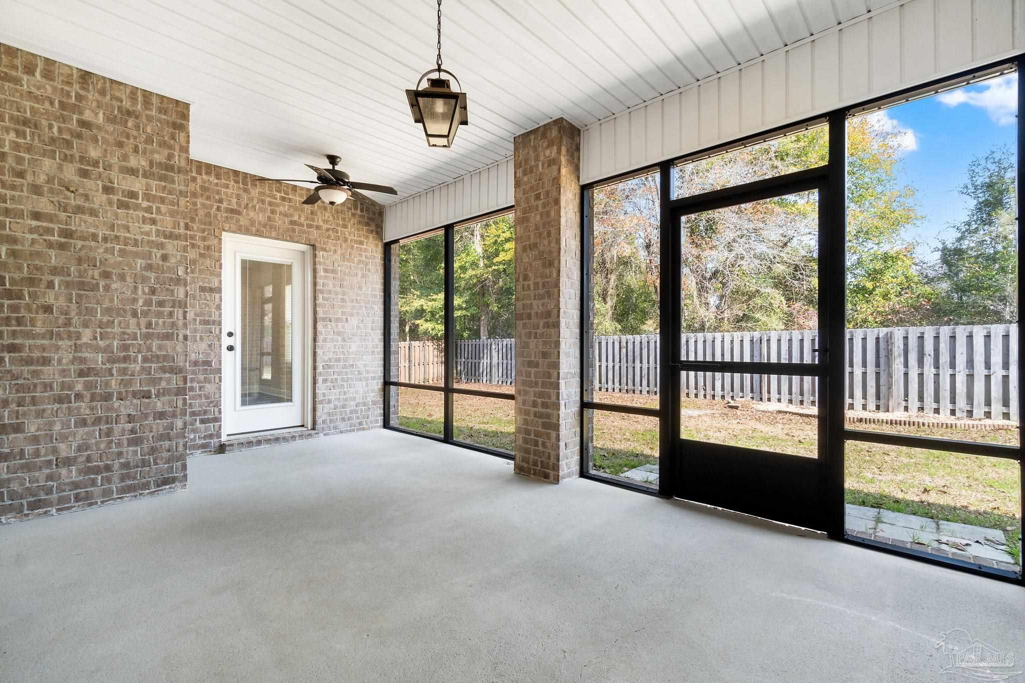 8718 Foxtail Loop