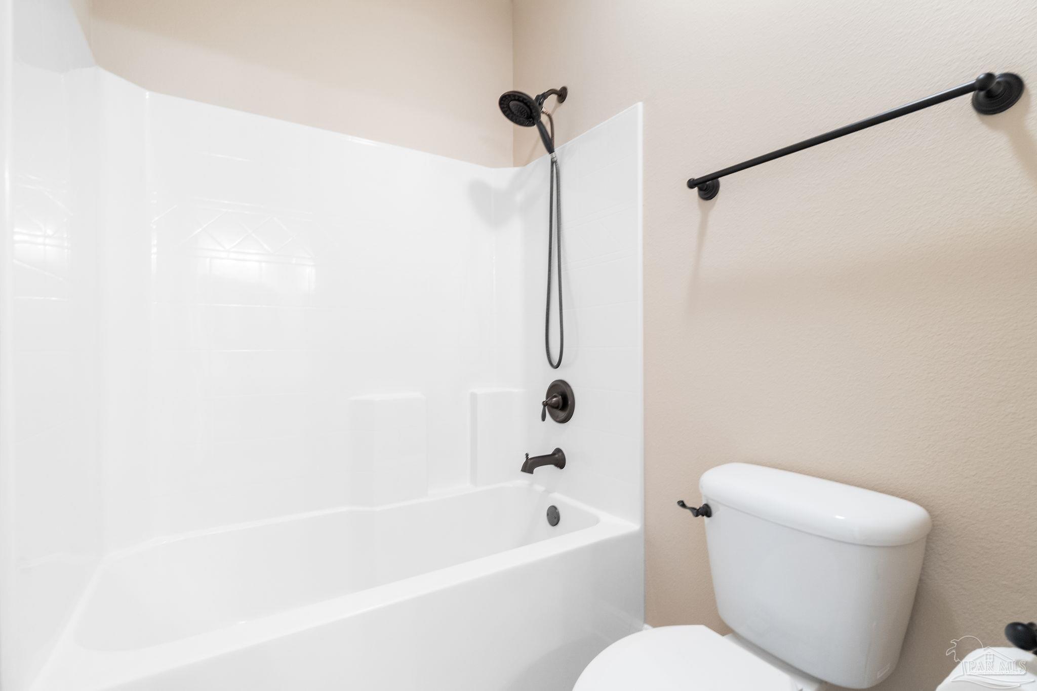 8718 Foxtail Loop