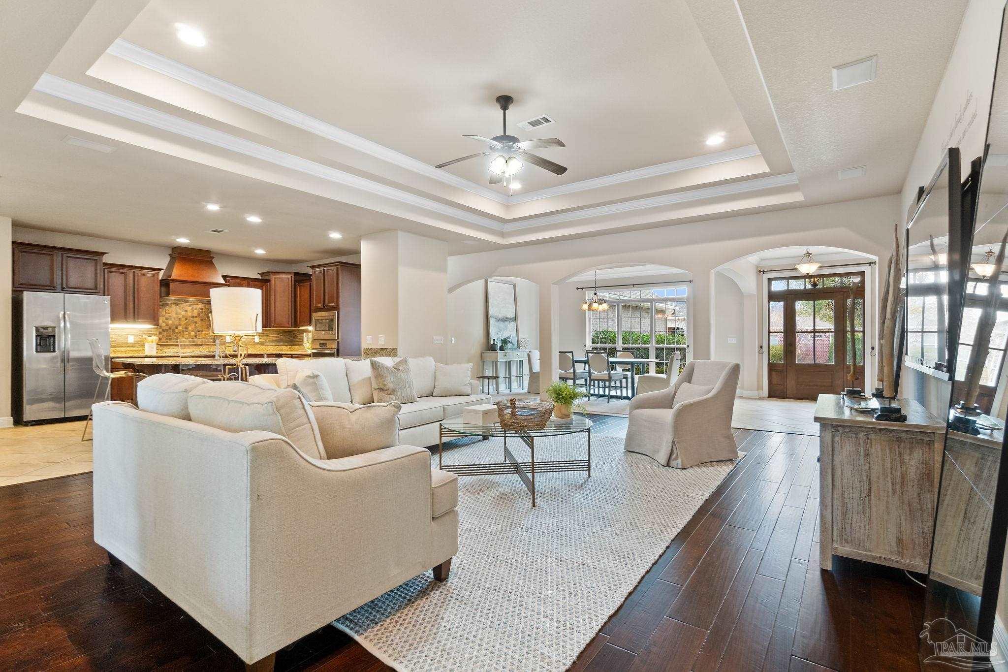8718 Foxtail Loop
