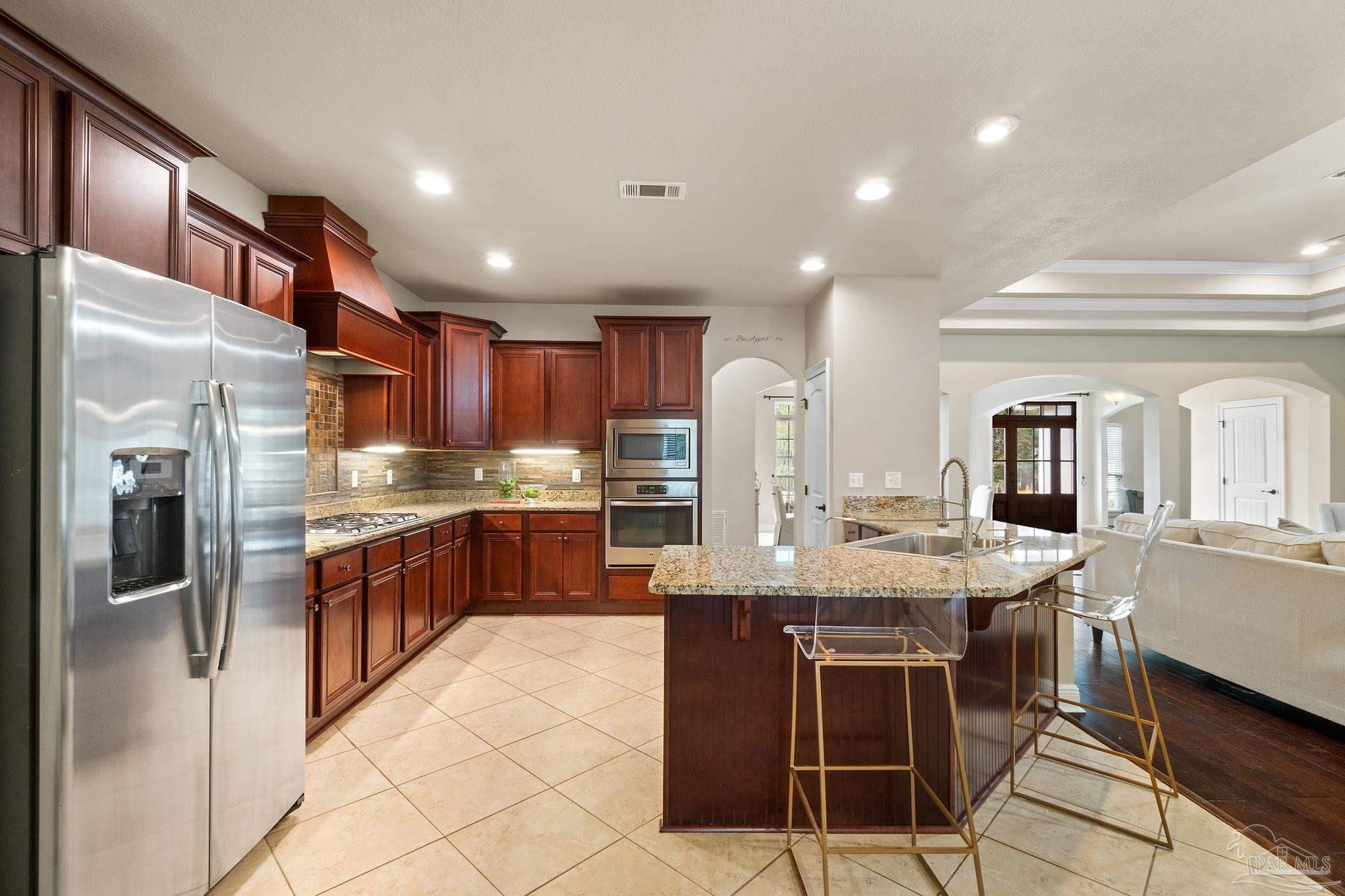 8718 Foxtail Loop