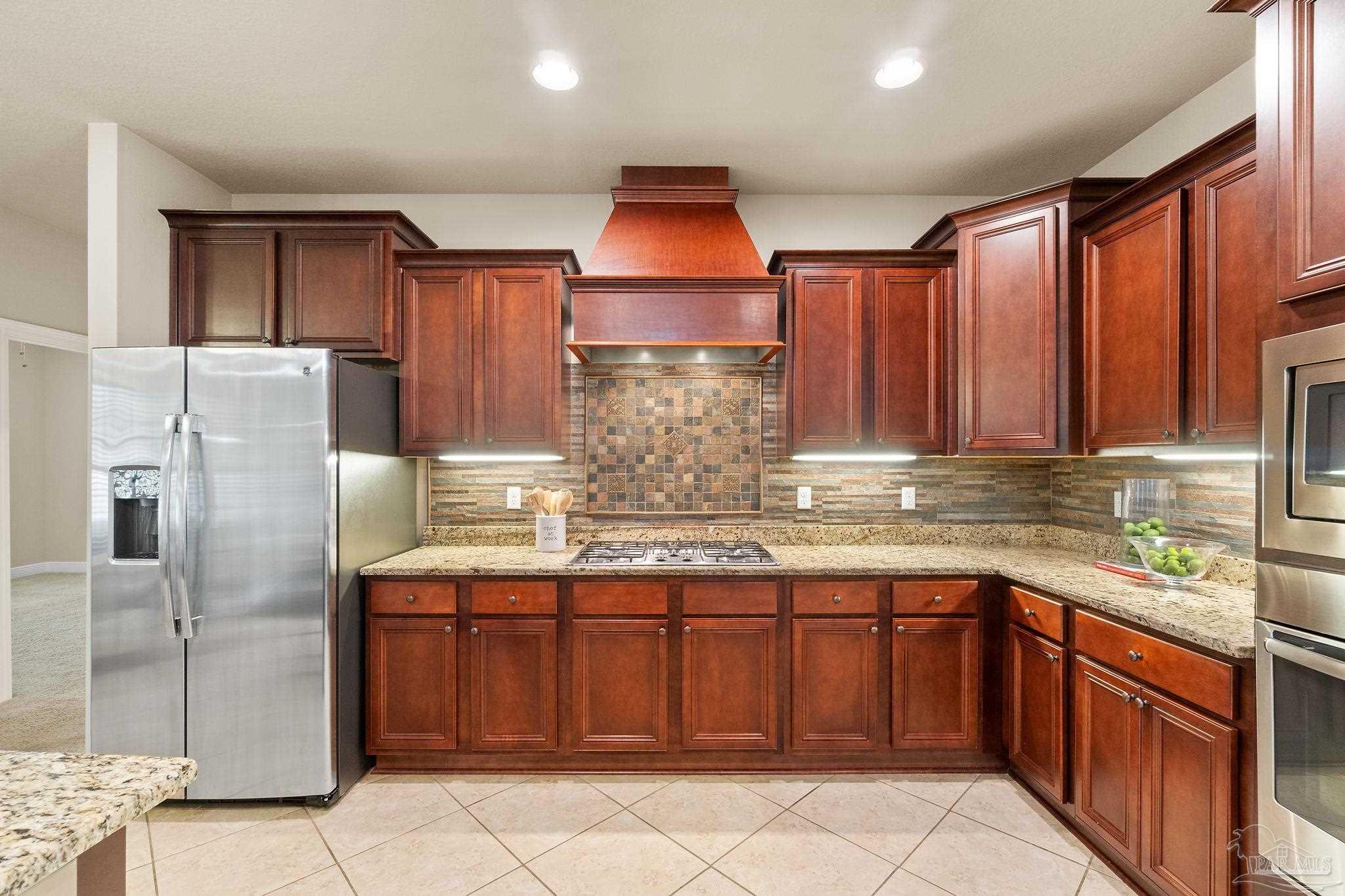 8718 Foxtail Loop
