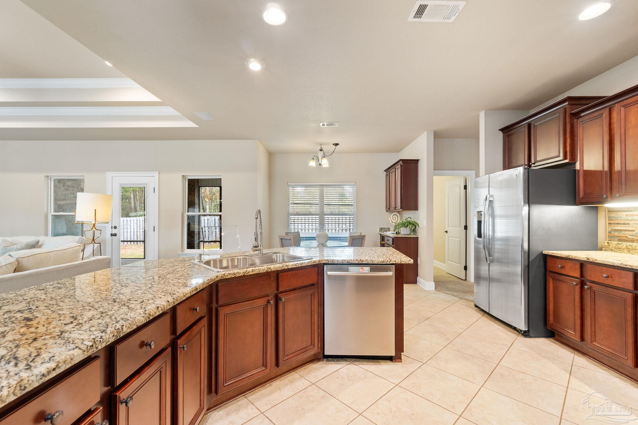 8718 Foxtail Loop