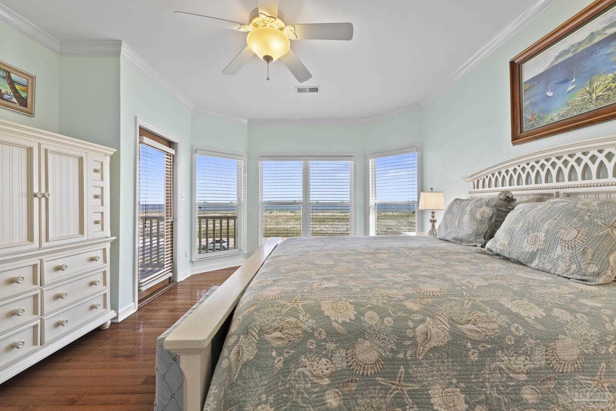 1066 Ft Pickens Rd