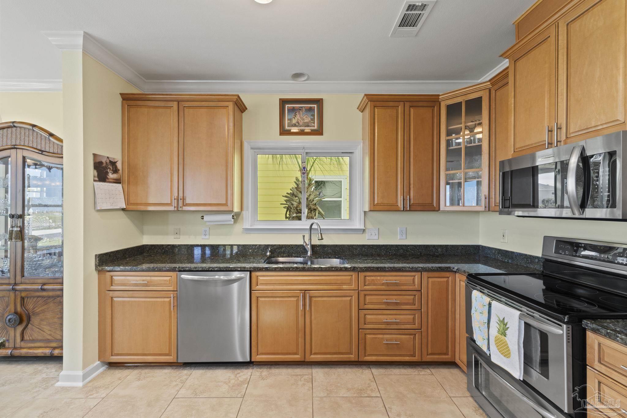 1066 Ft Pickens Rd