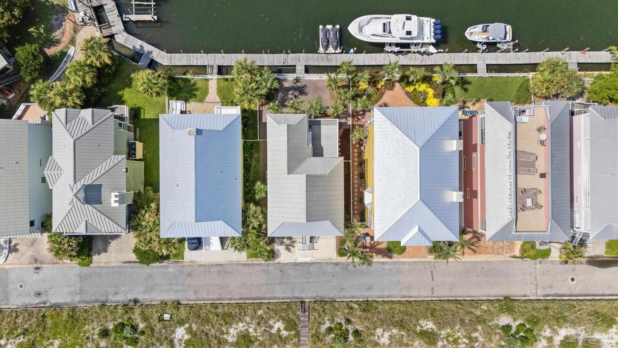 1066 Ft Pickens Rd