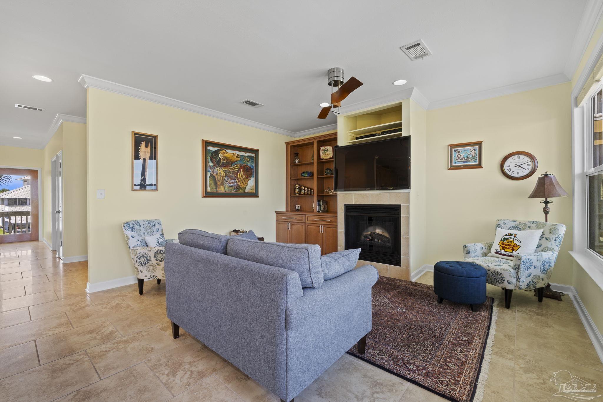 1066 Ft Pickens Rd