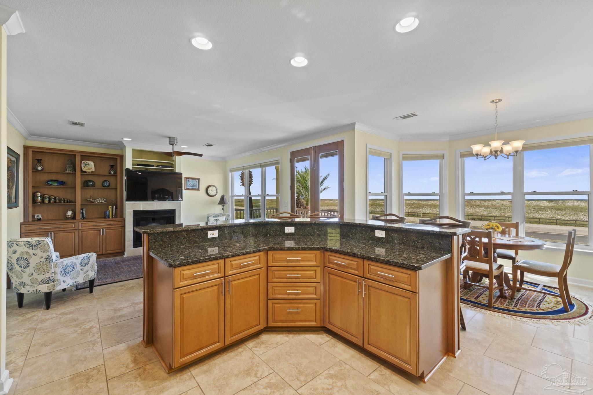 1066 Ft Pickens Rd