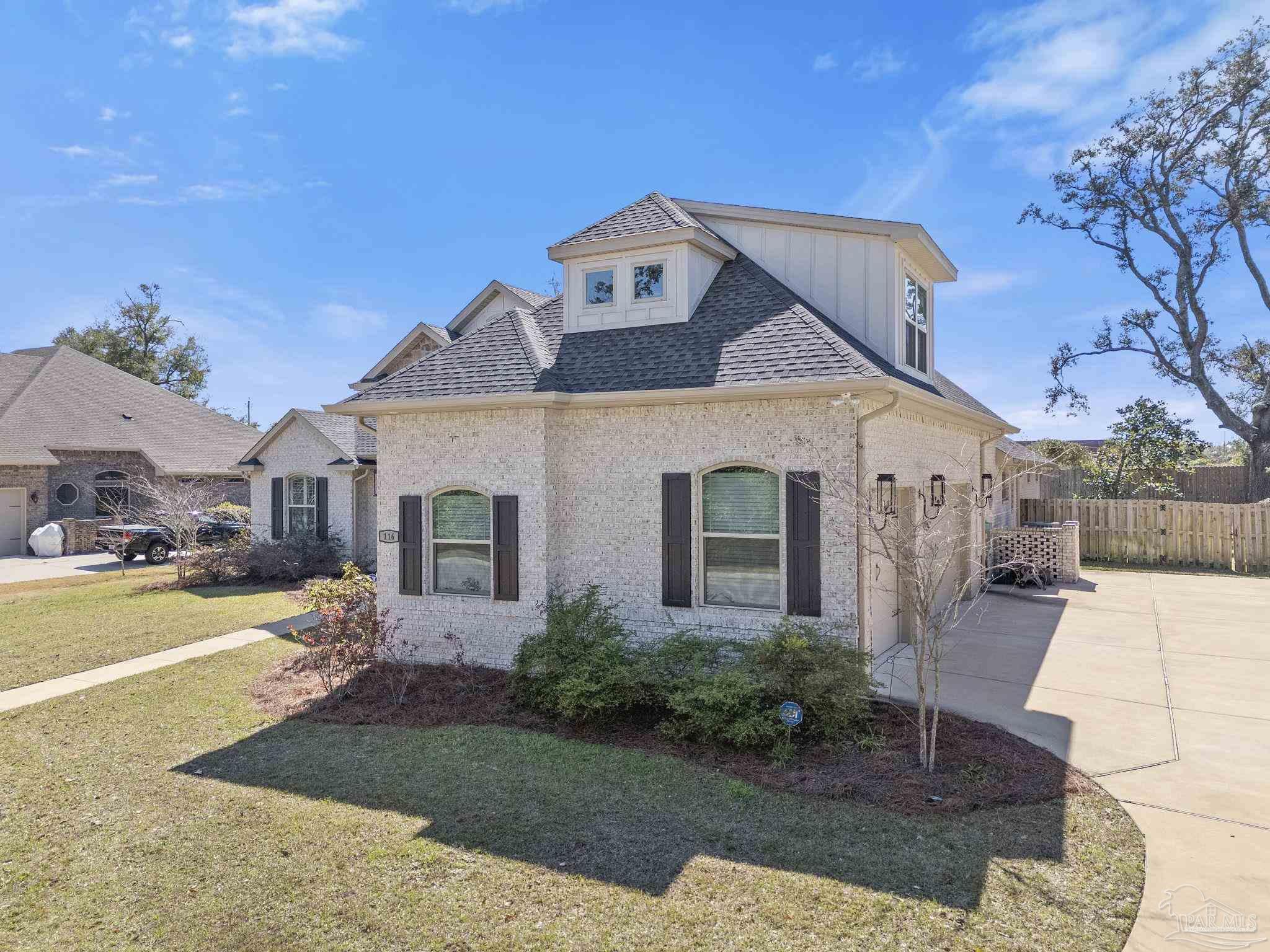 116 Sugarberry Rd