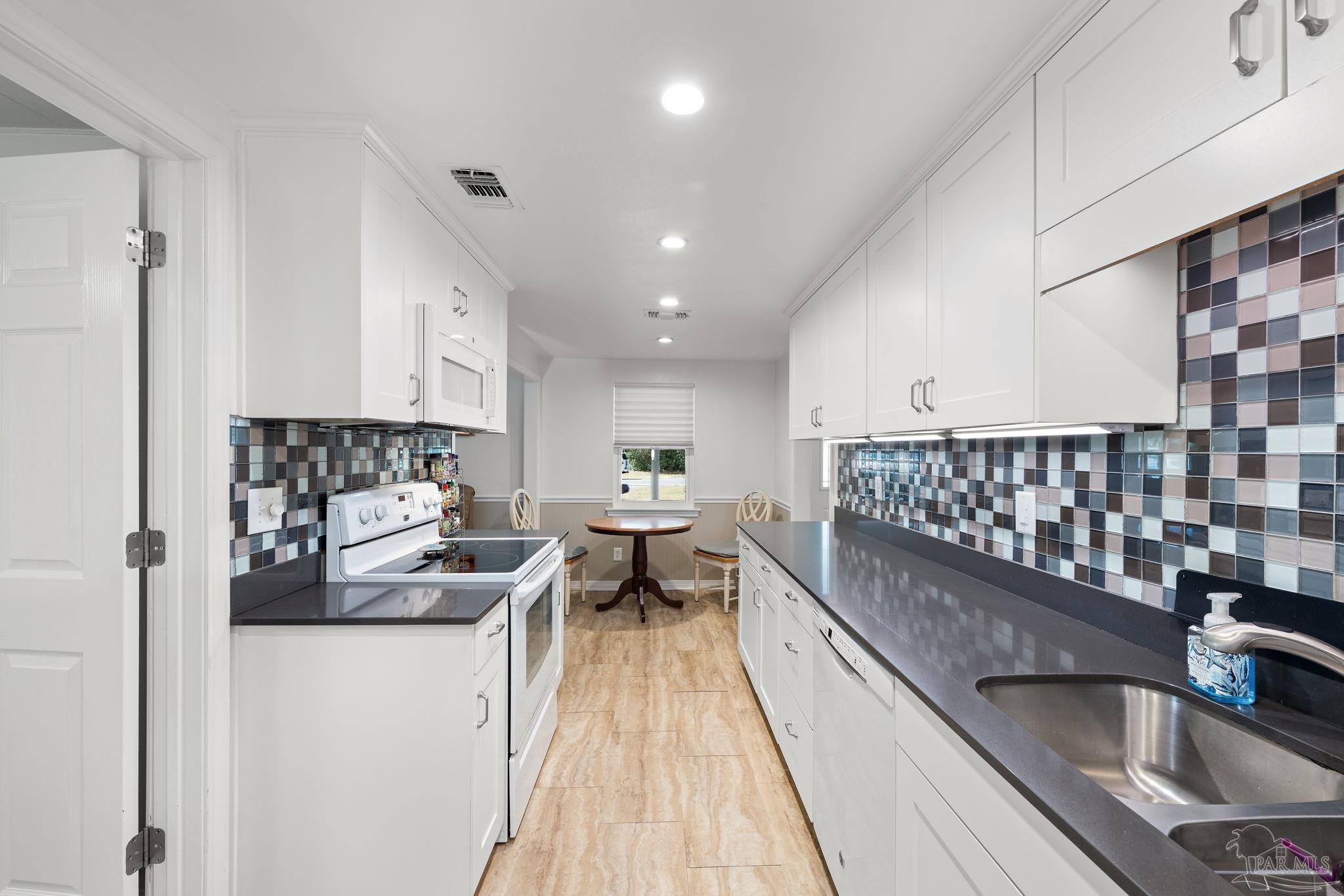 3216 Muldoon Rd