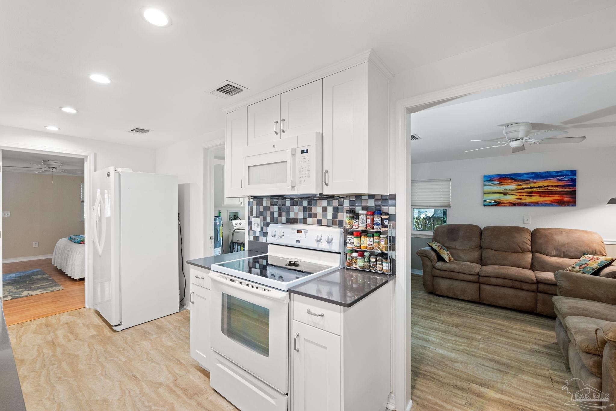 3216 Muldoon Rd