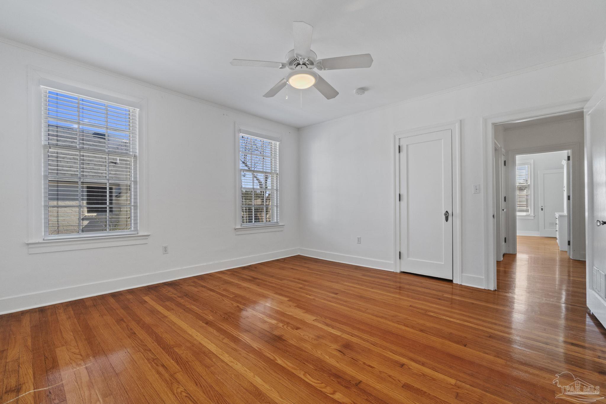 1800 E La Rua St