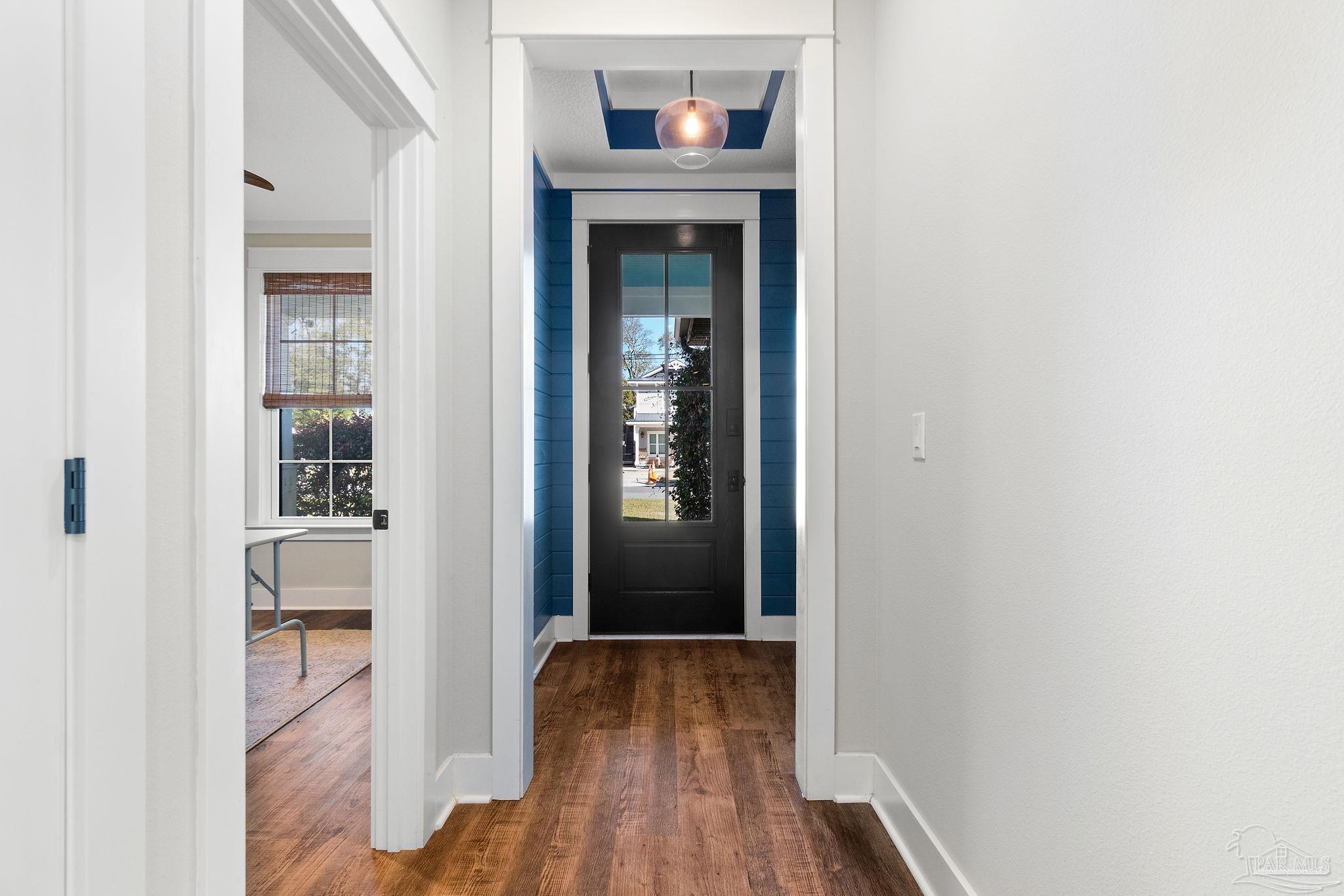 1105 E Yonge St