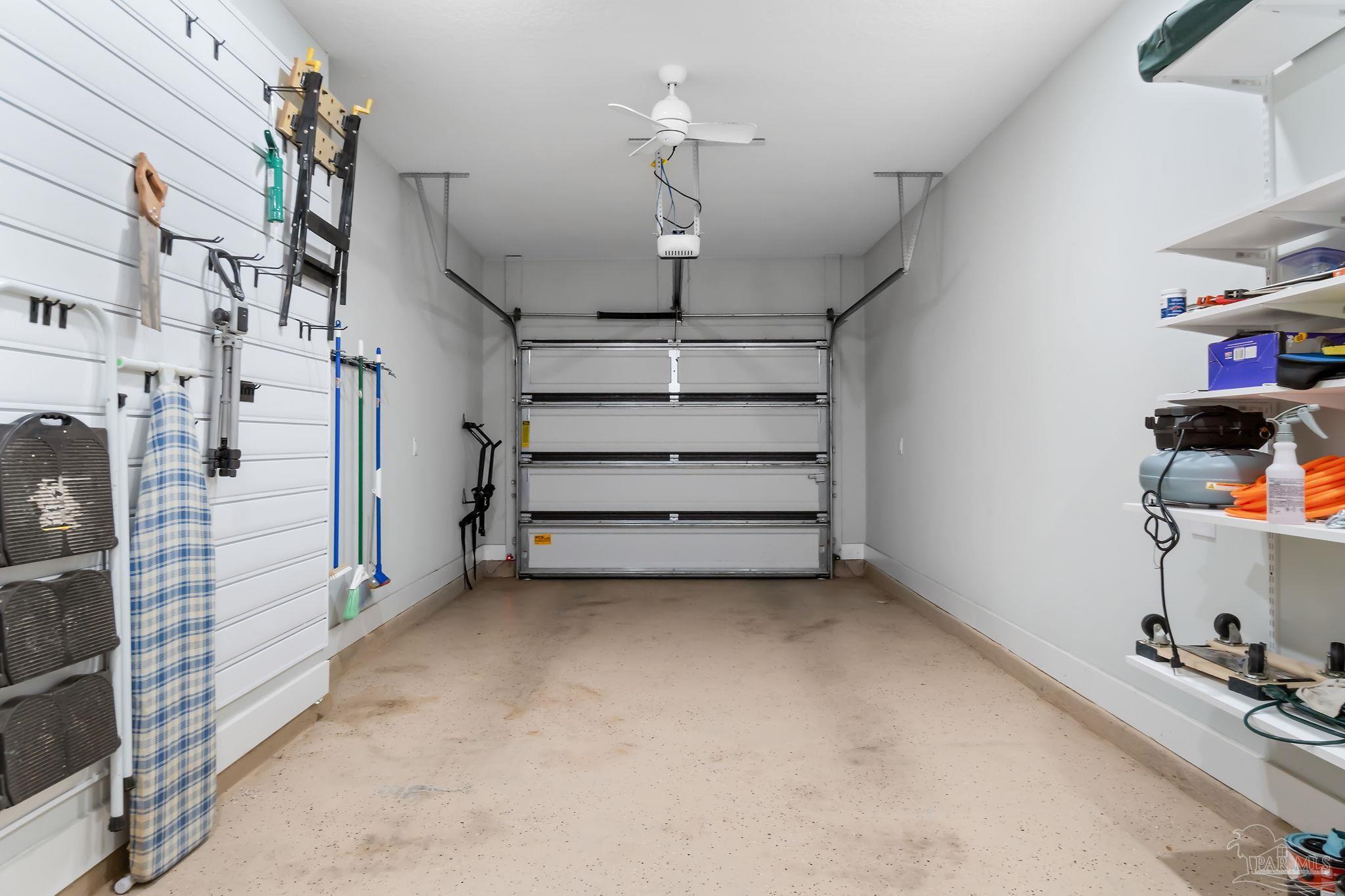 1105 E Yonge St