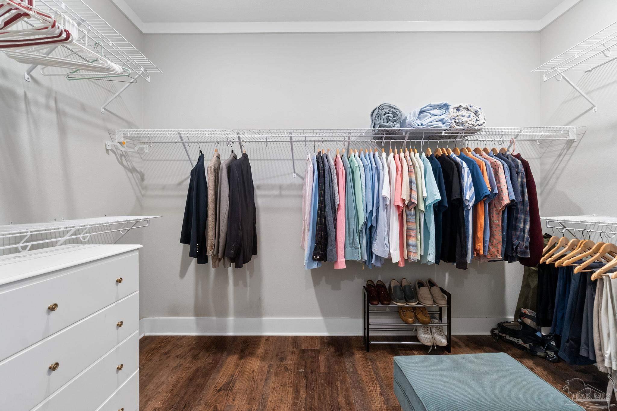 1105 E Yonge St