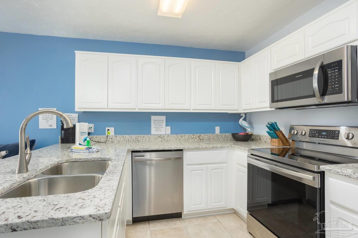 8436 Gulf Blvd # 523