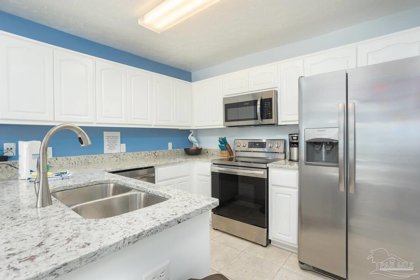 8436 Gulf Blvd # 523