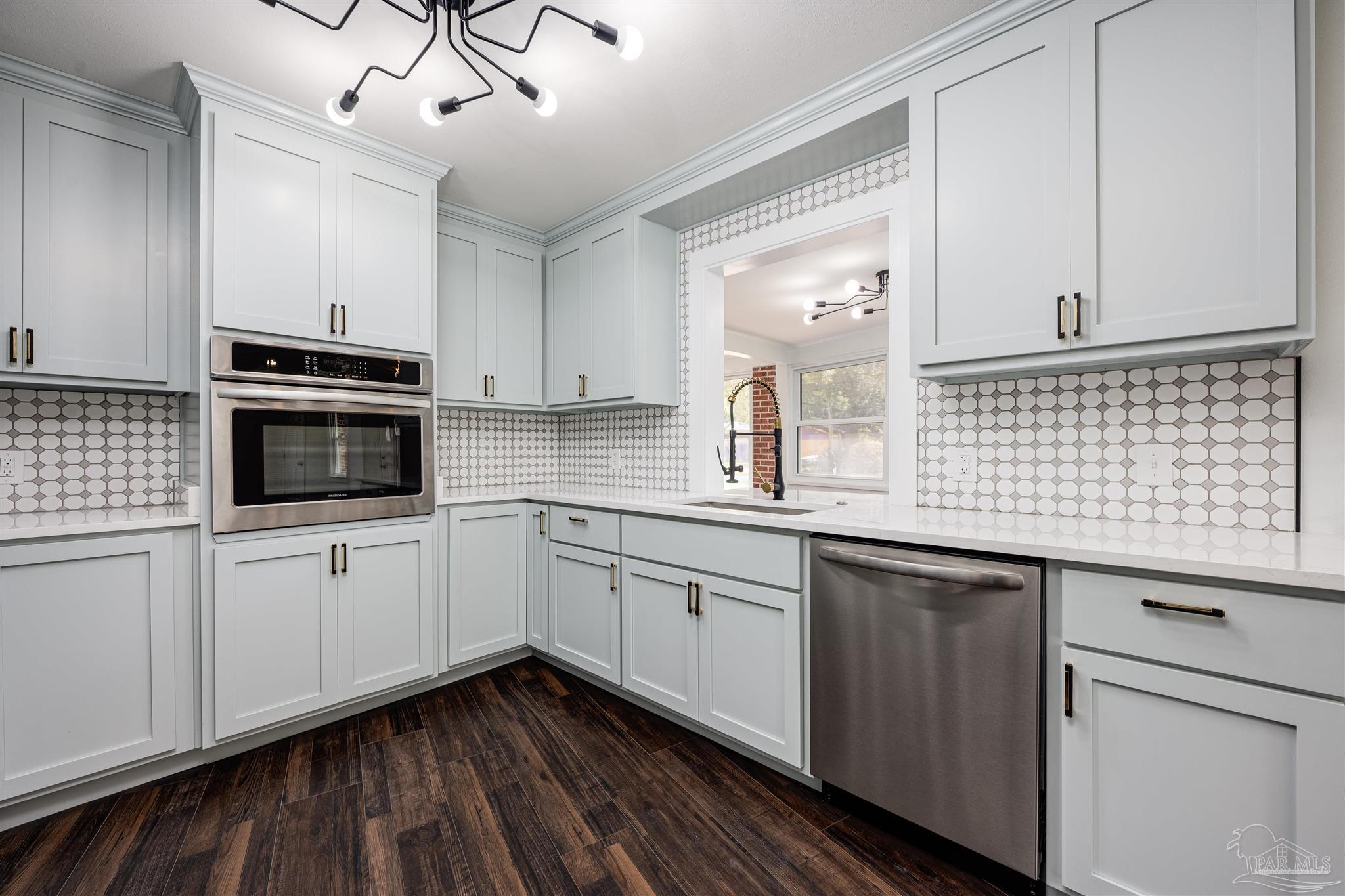 28 Gilmore Dr