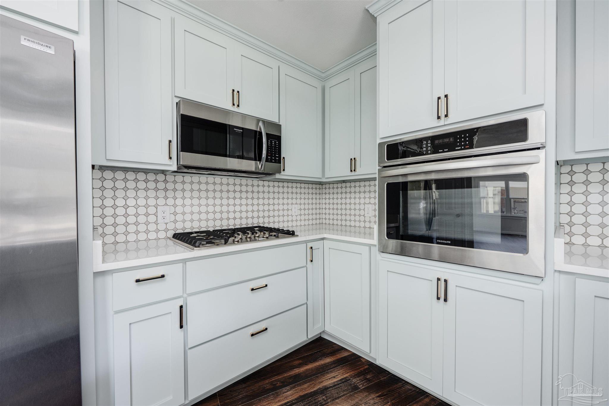 28 Gilmore Dr