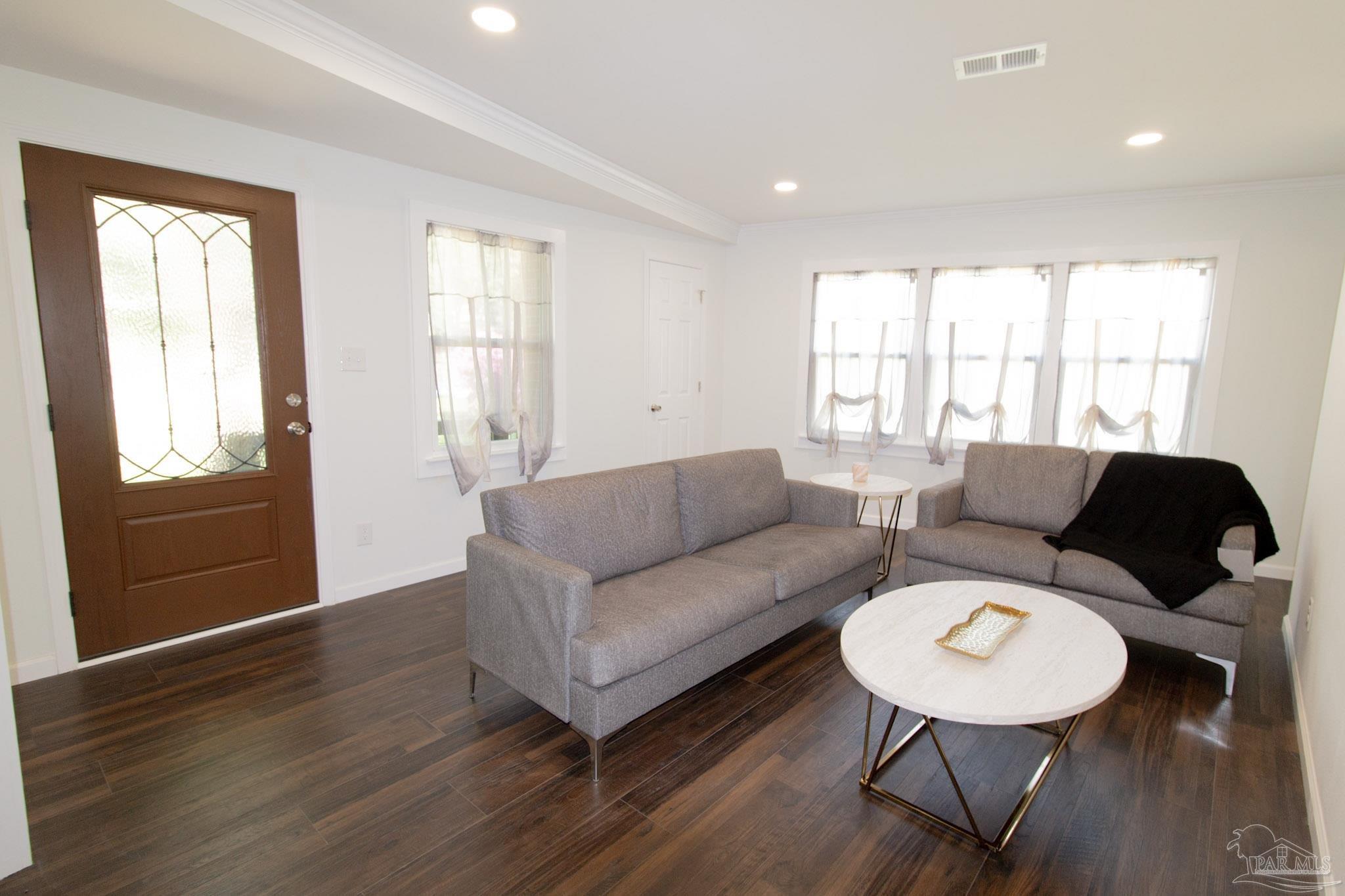 28 Gilmore Dr