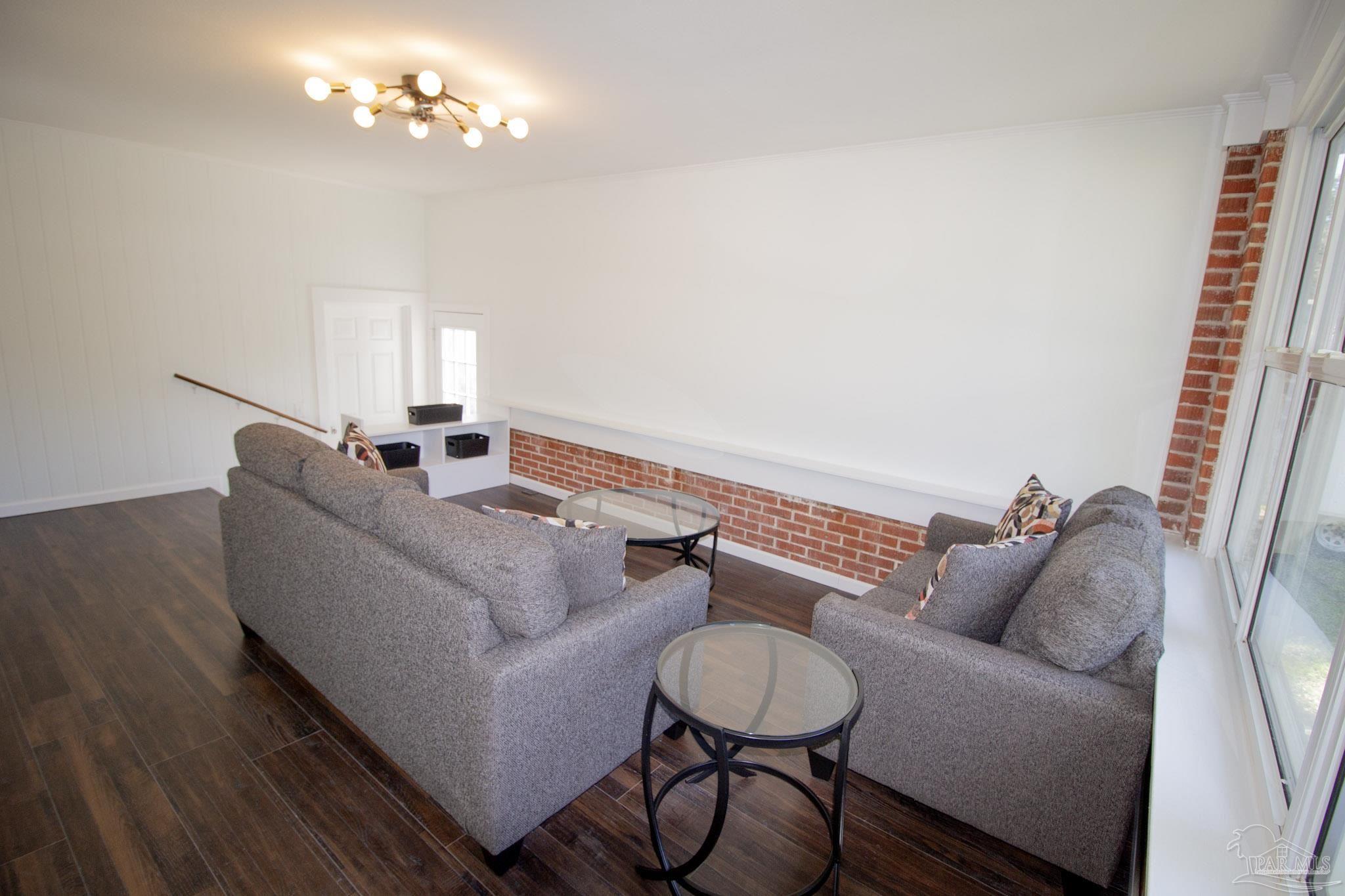 28 Gilmore Dr