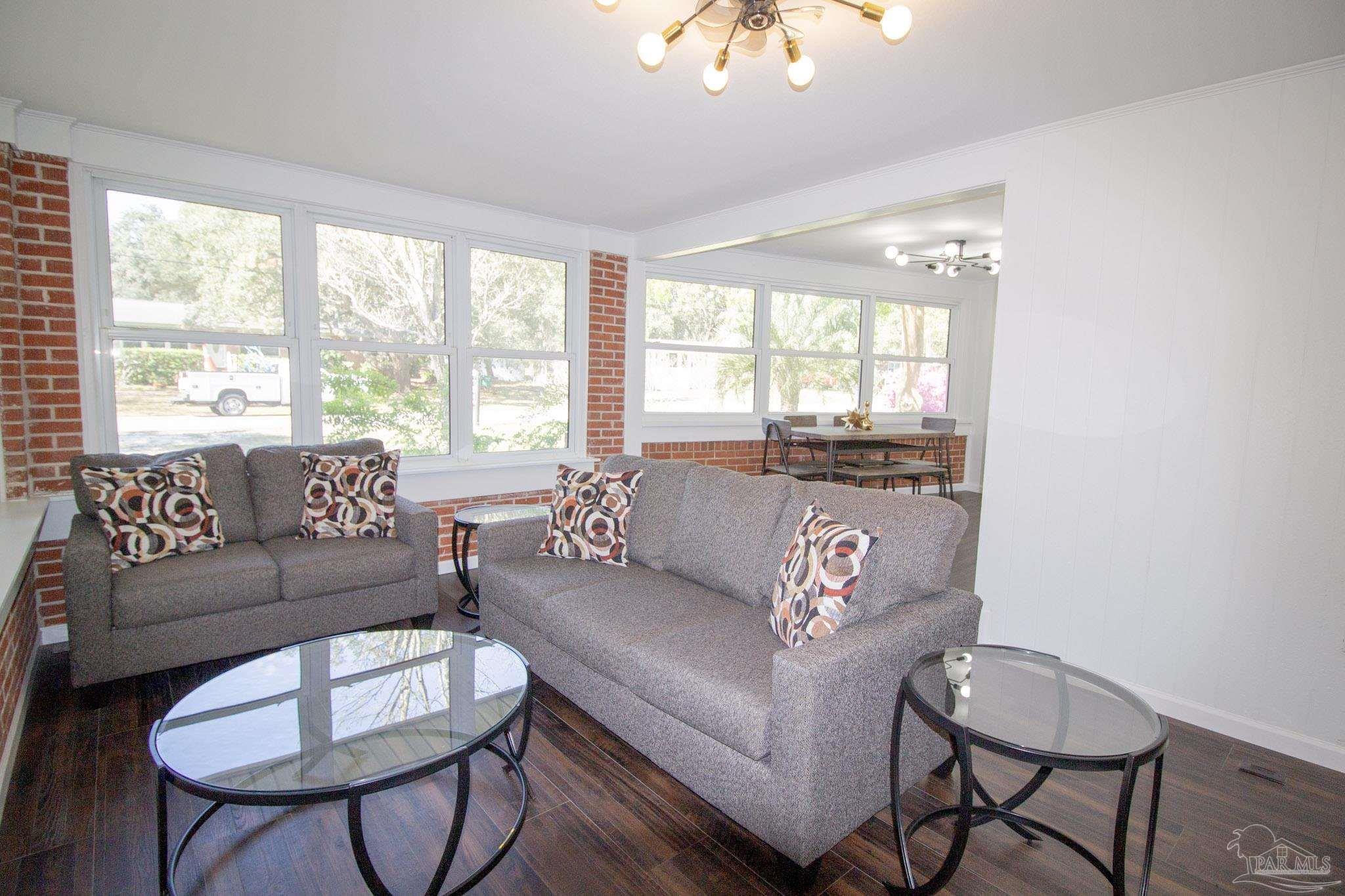 28 Gilmore Dr
