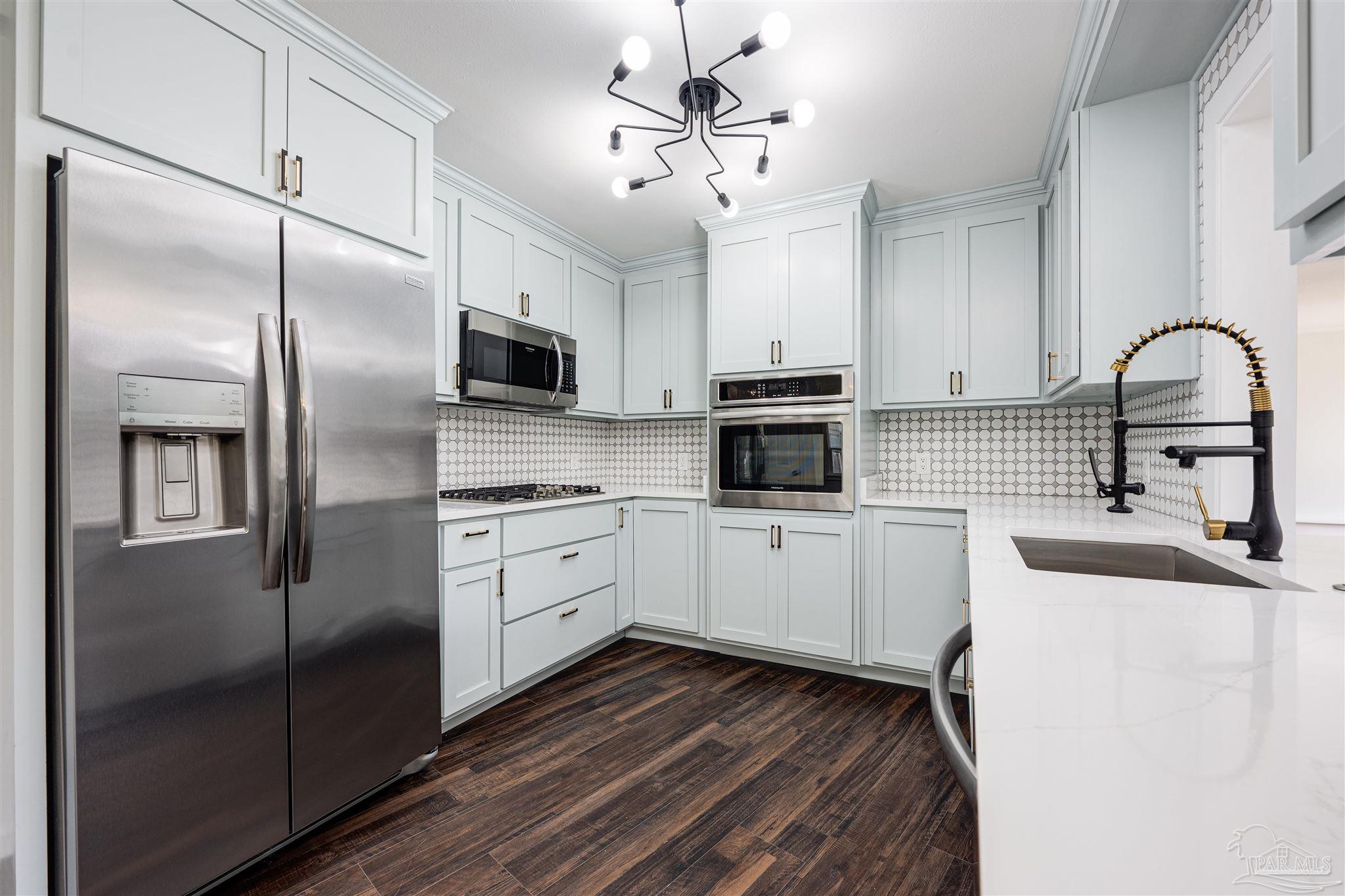 28 Gilmore Dr