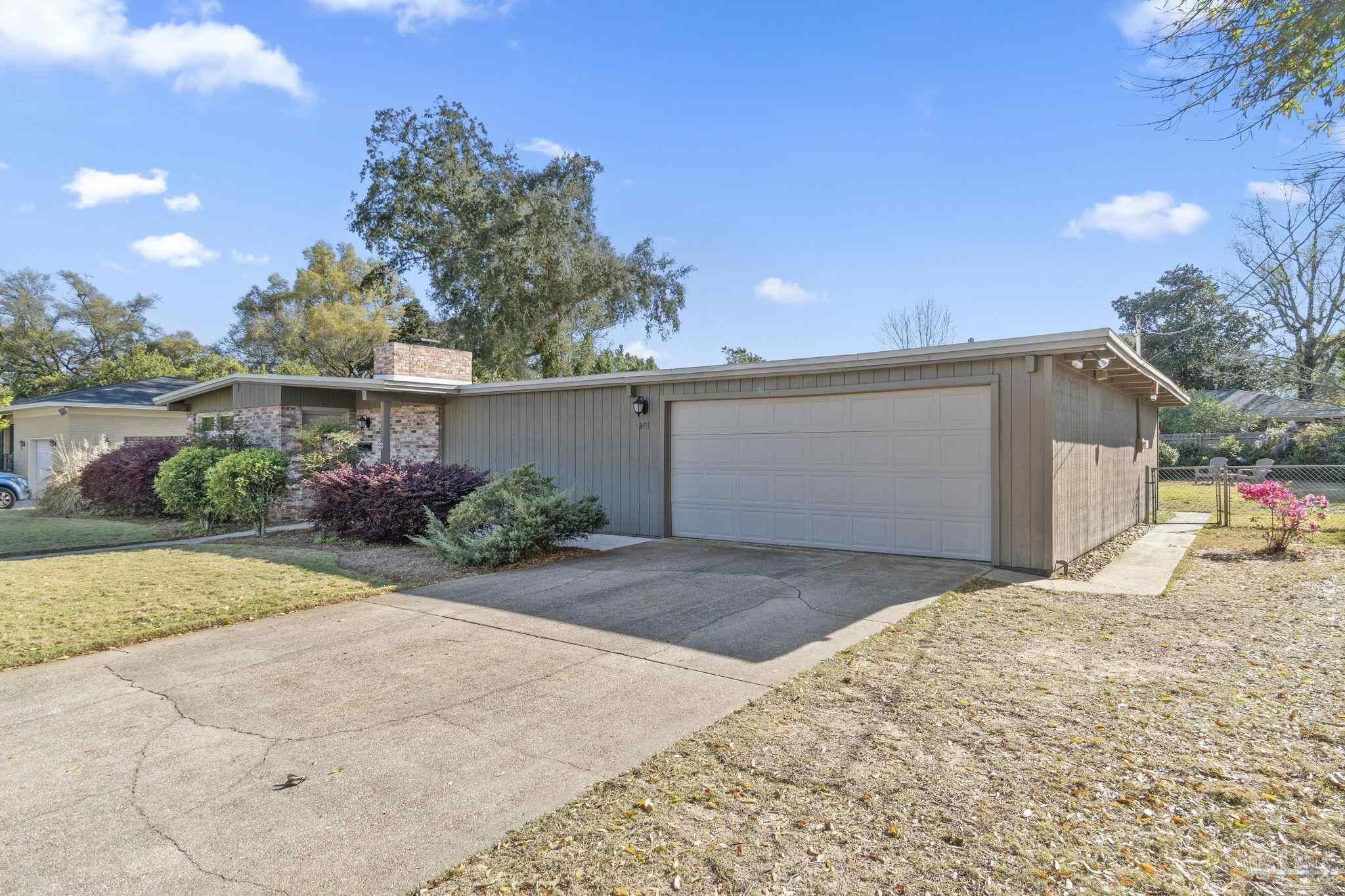 3611 Dunwoody Dr