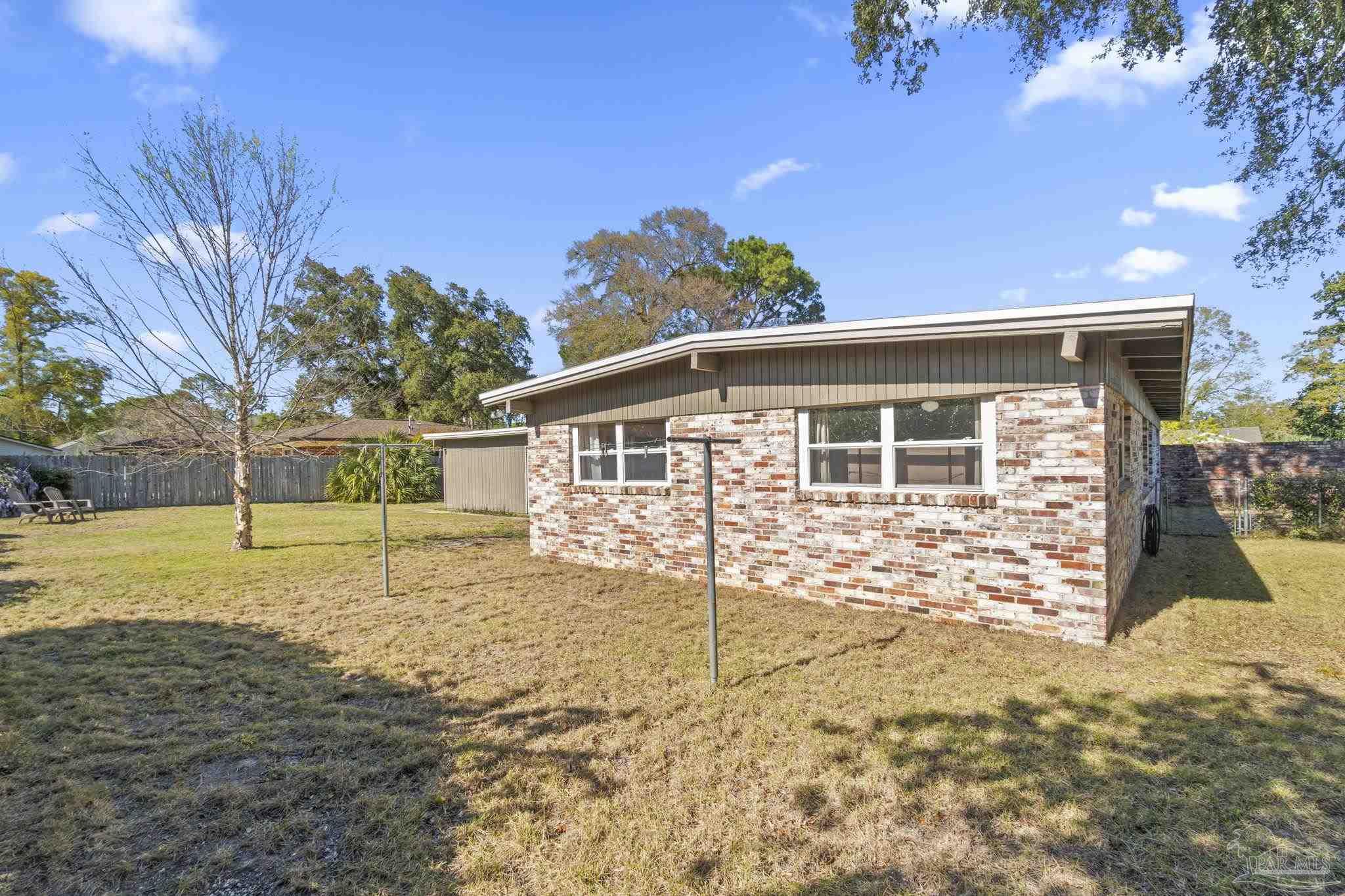 3611 Dunwoody Dr
