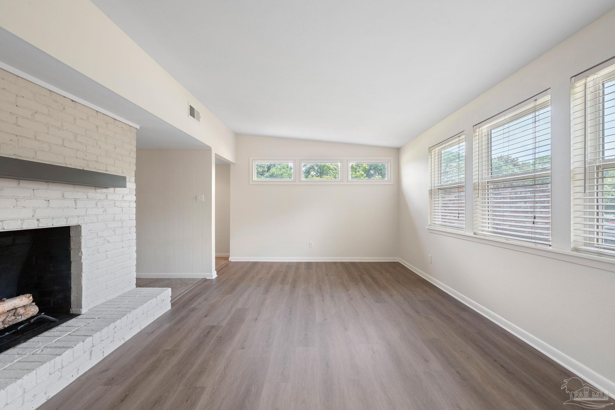 3611 Dunwoody Dr