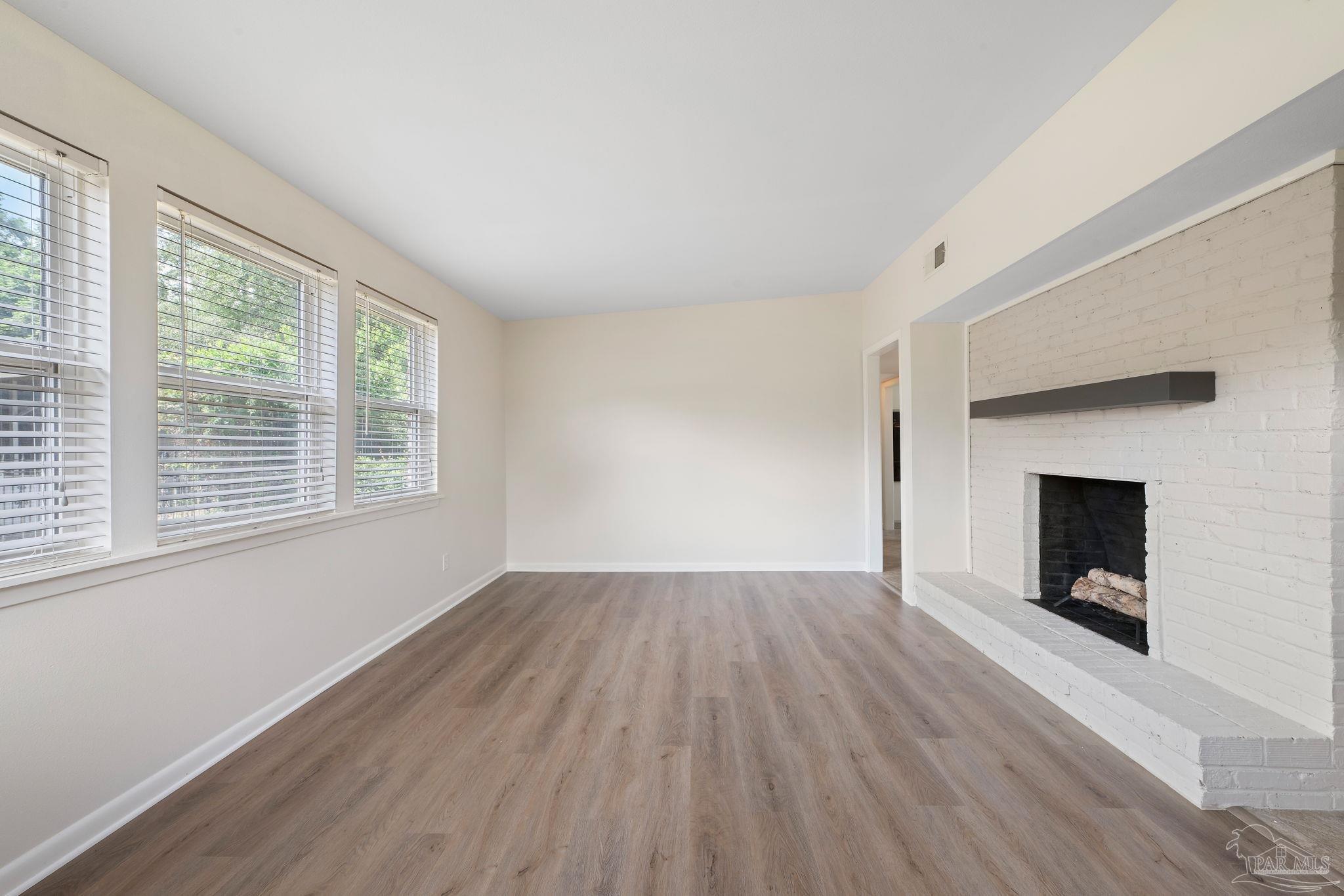 3611 Dunwoody Dr