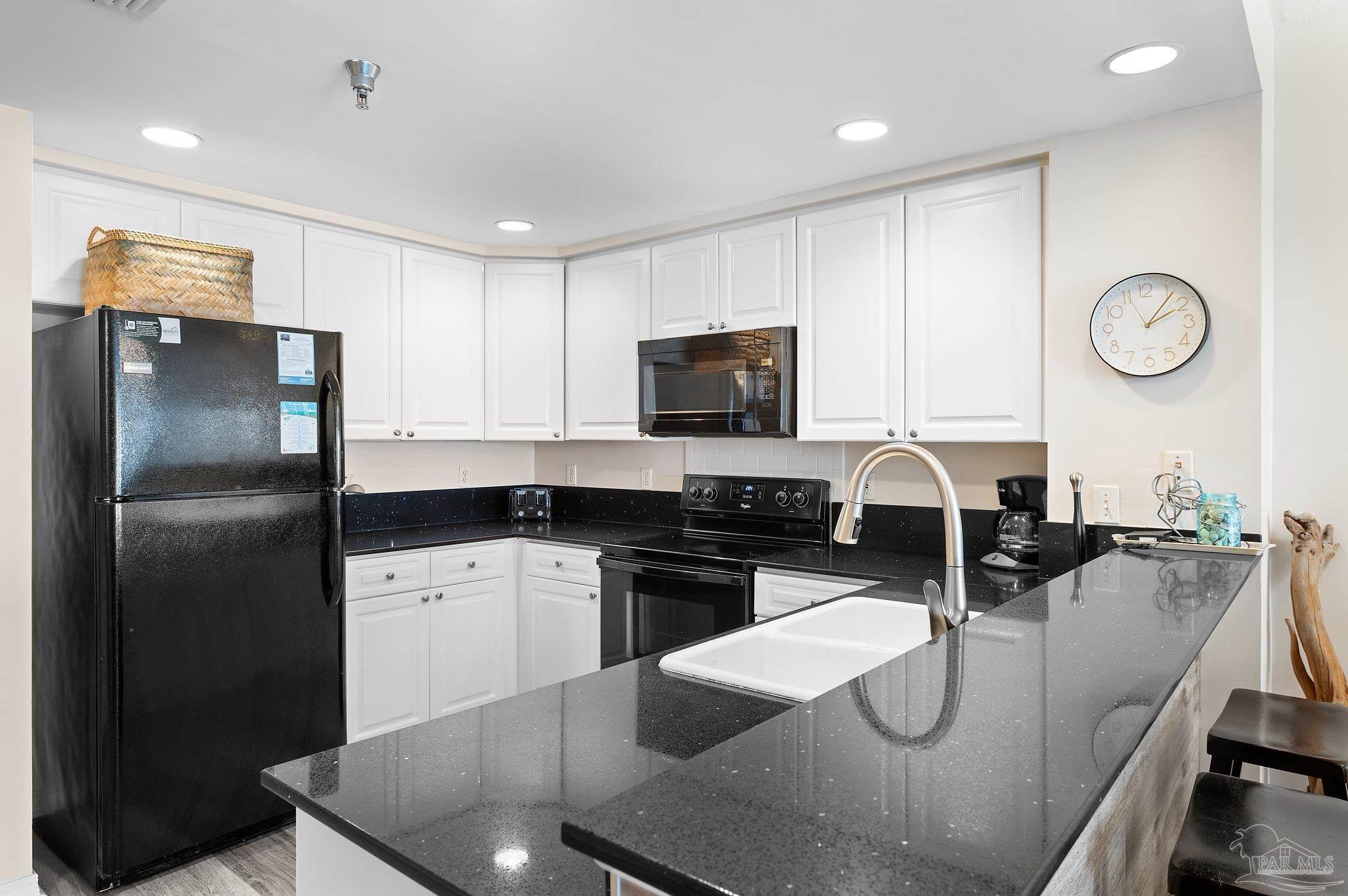 22 Via Deluna Dr # 905