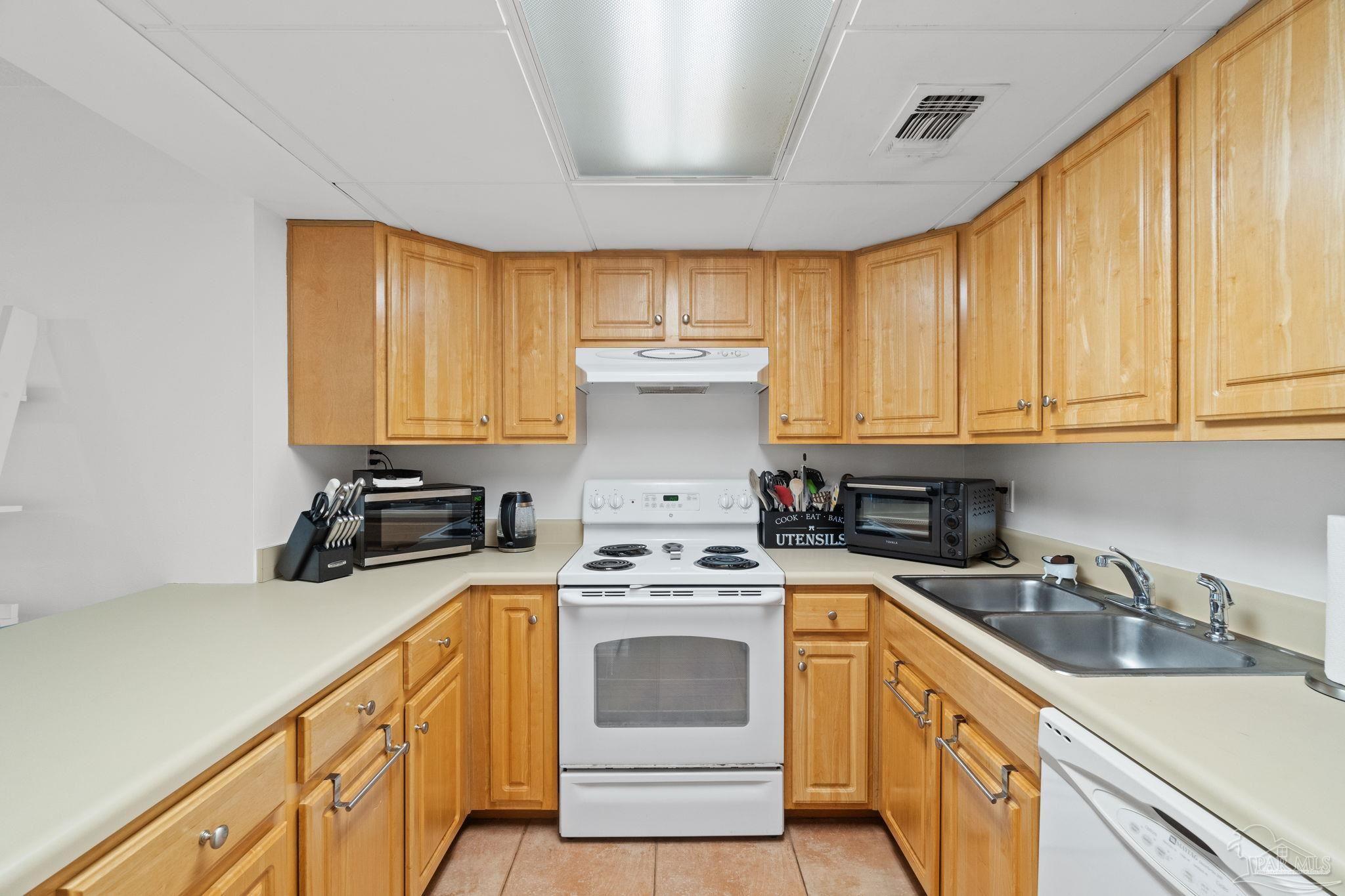 336 Ft Pickens Rd # 101 Unit: E 101