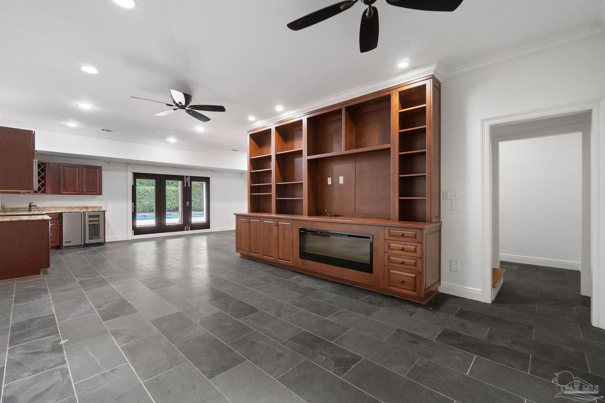 4810 Rosemont Ct