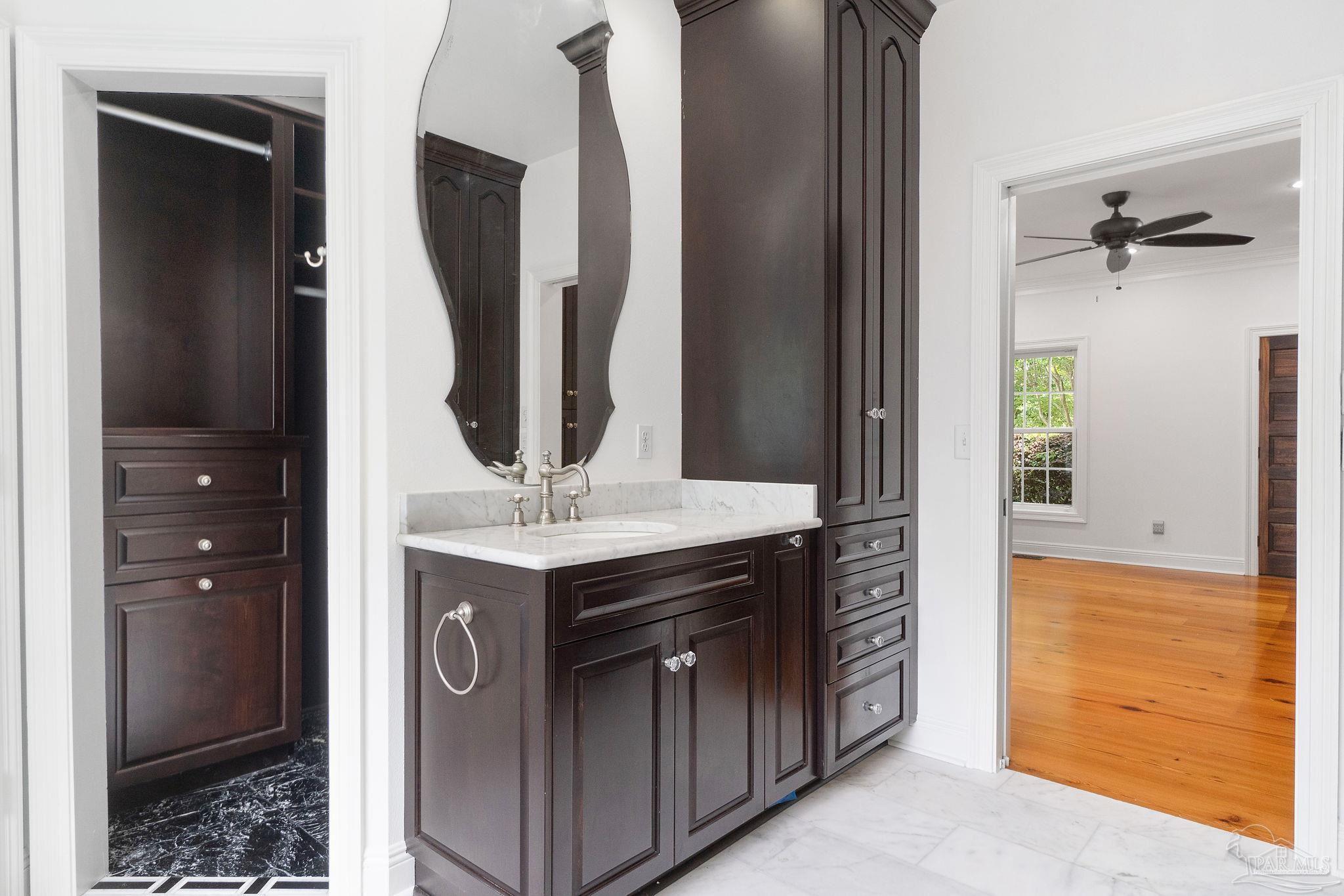 4810 Rosemont Ct