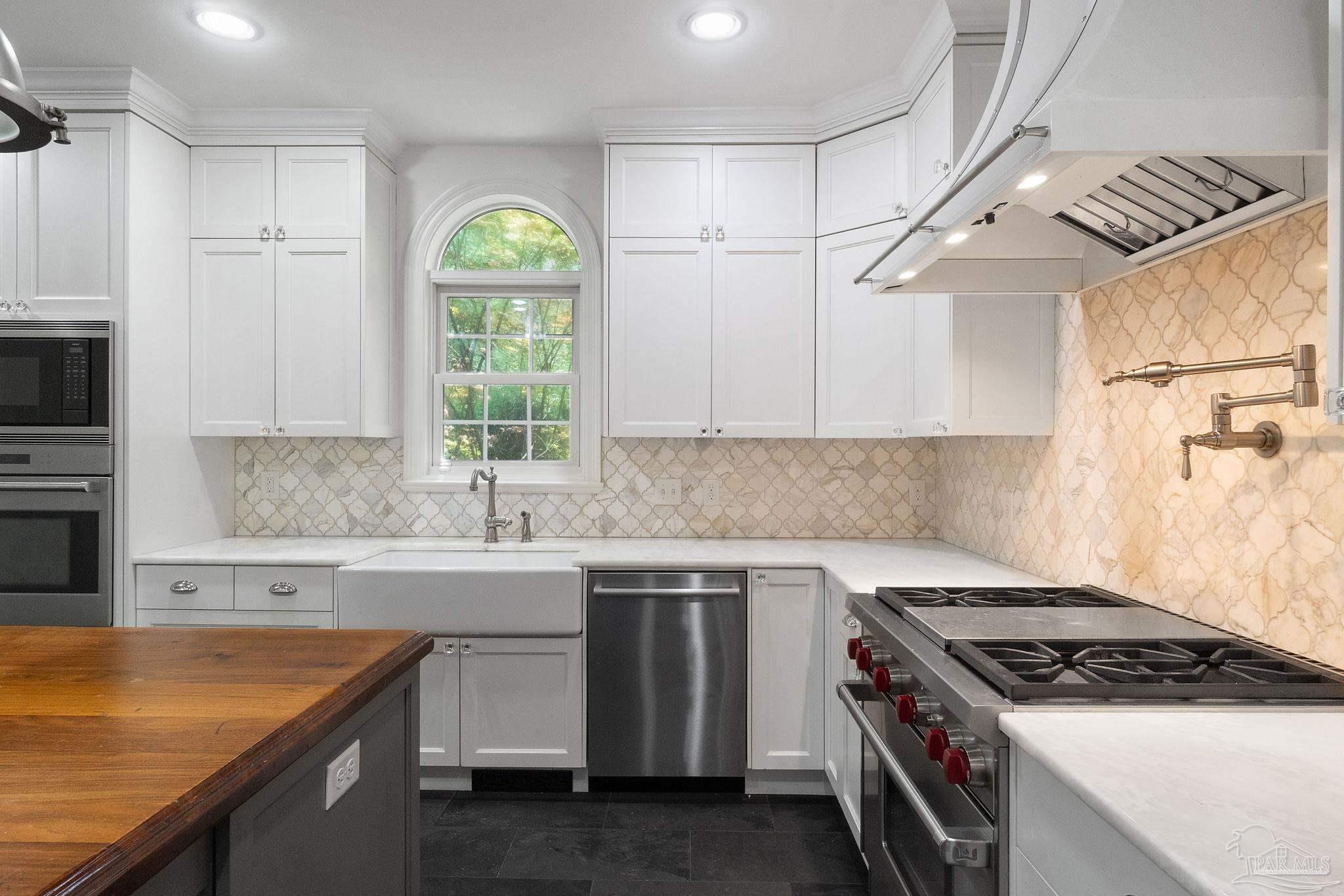 4810 Rosemont Ct