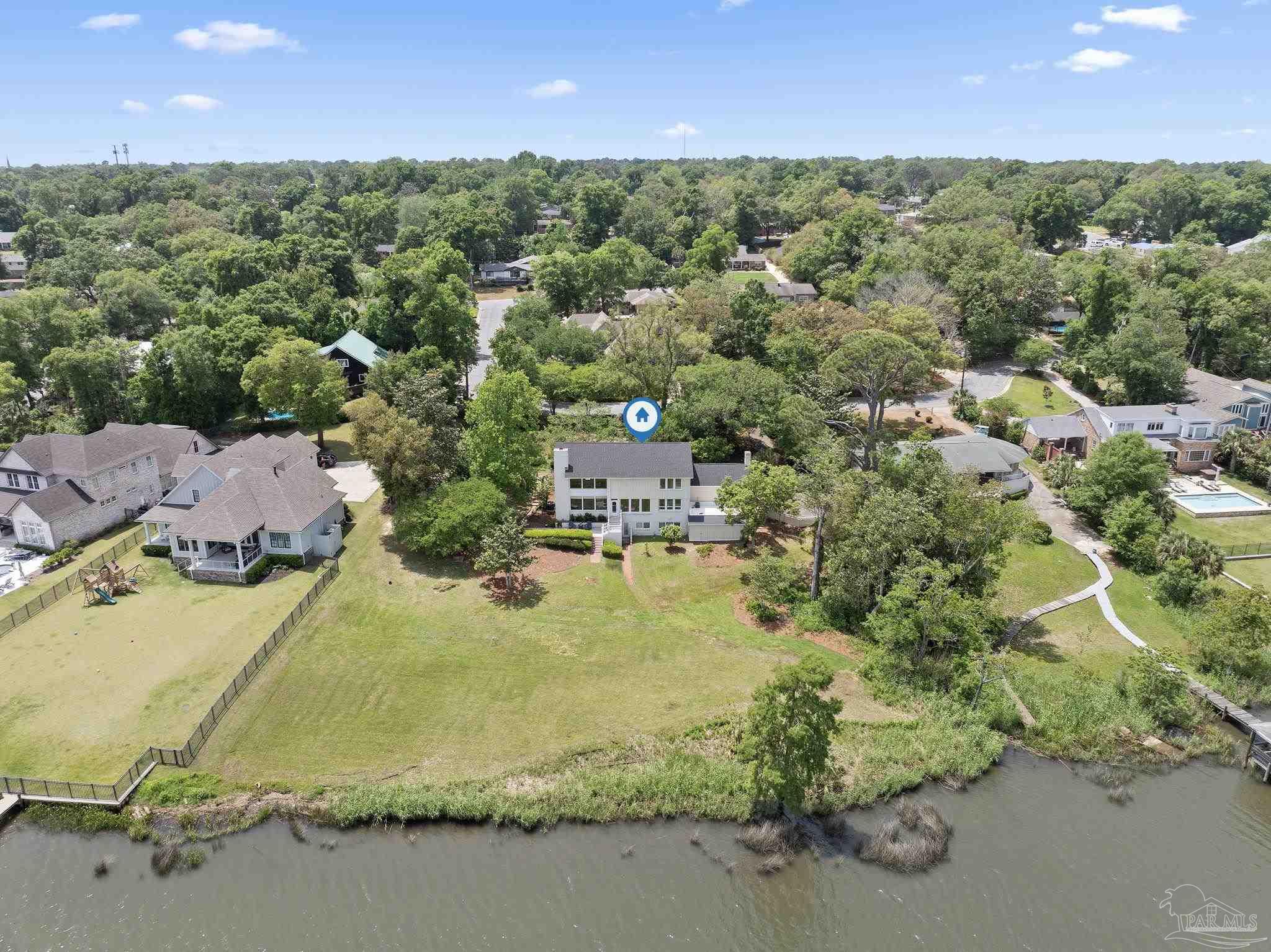 206 Severin Dr