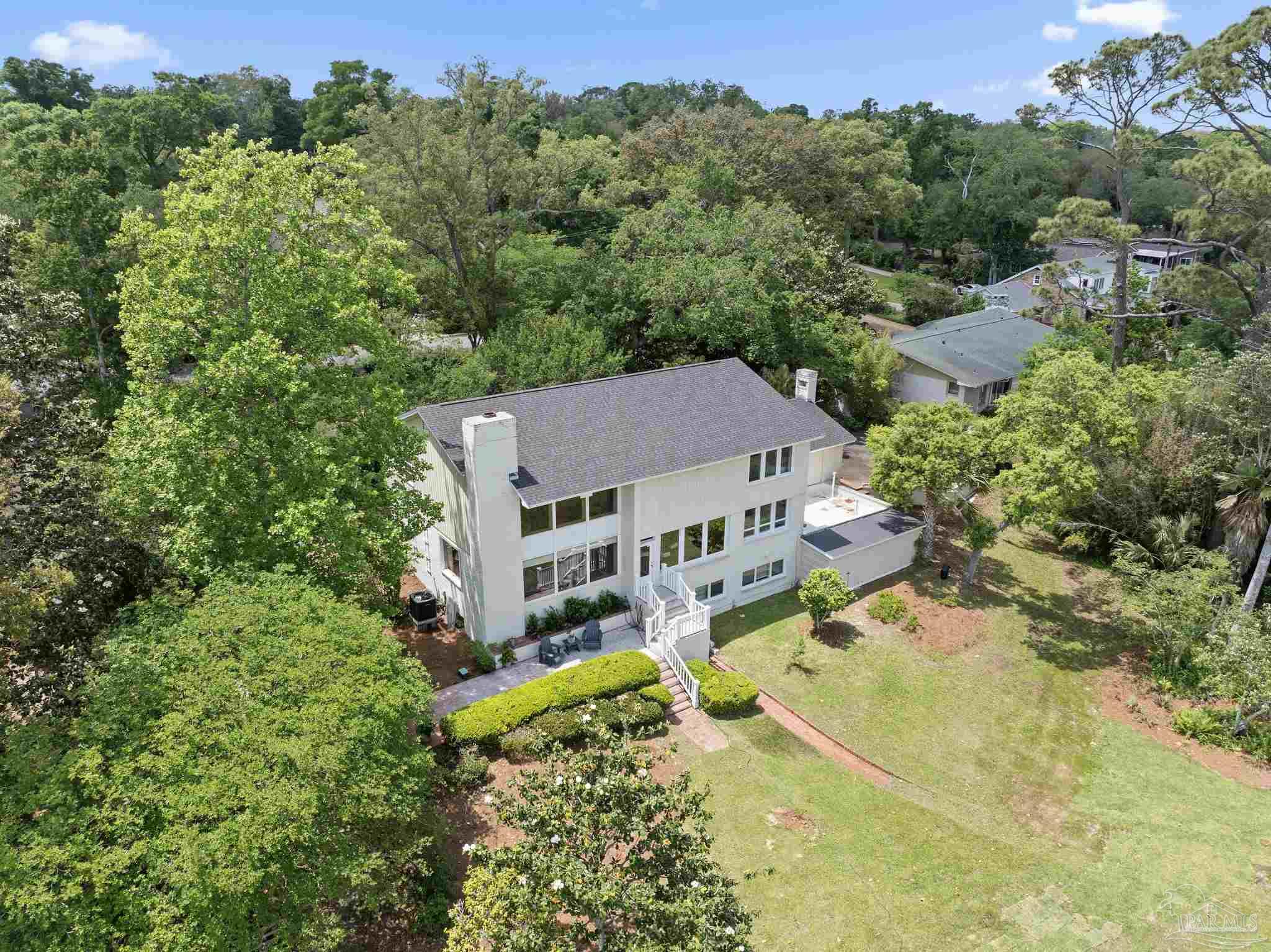 206 Severin Dr