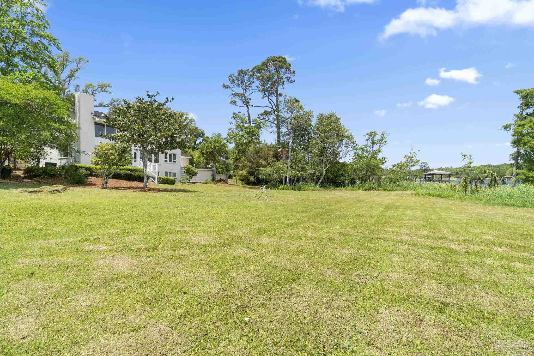 206 Severin Dr