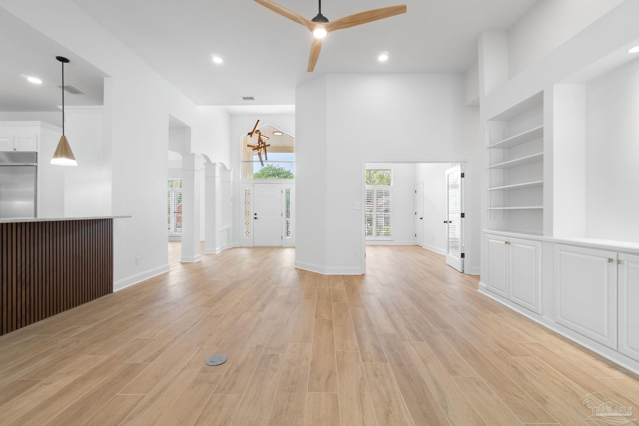 3440 Oakmont Dr