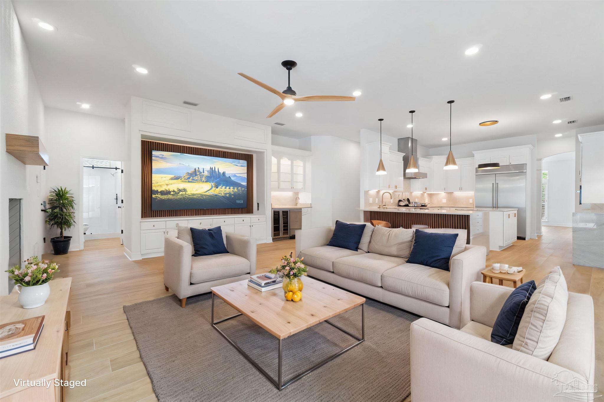 3440 Oakmont Dr